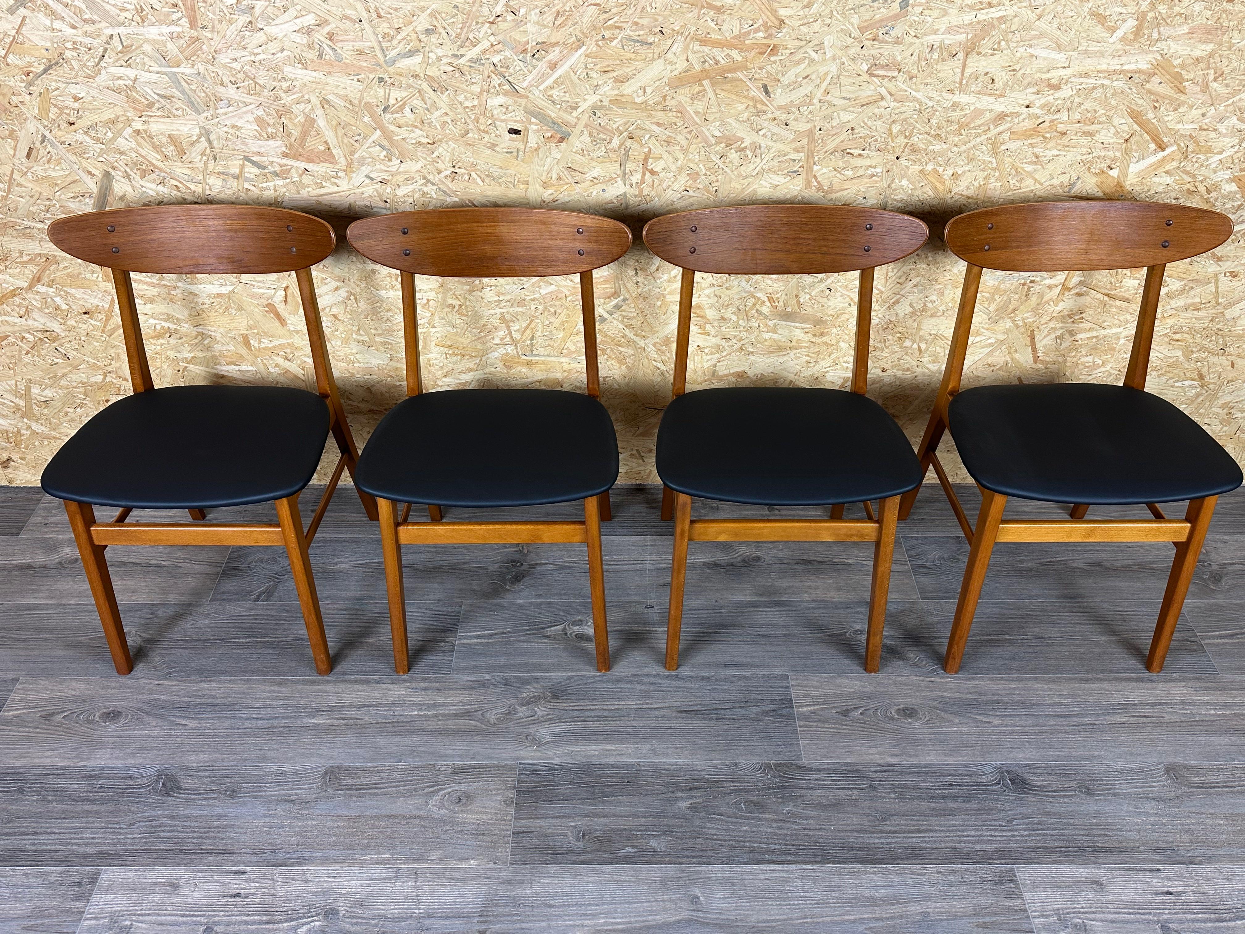 4x 60s 70s Sillas de Comedor de Teca Diseño Moderno Danés en Bueno estado para la venta en Neuenkirchen, NI