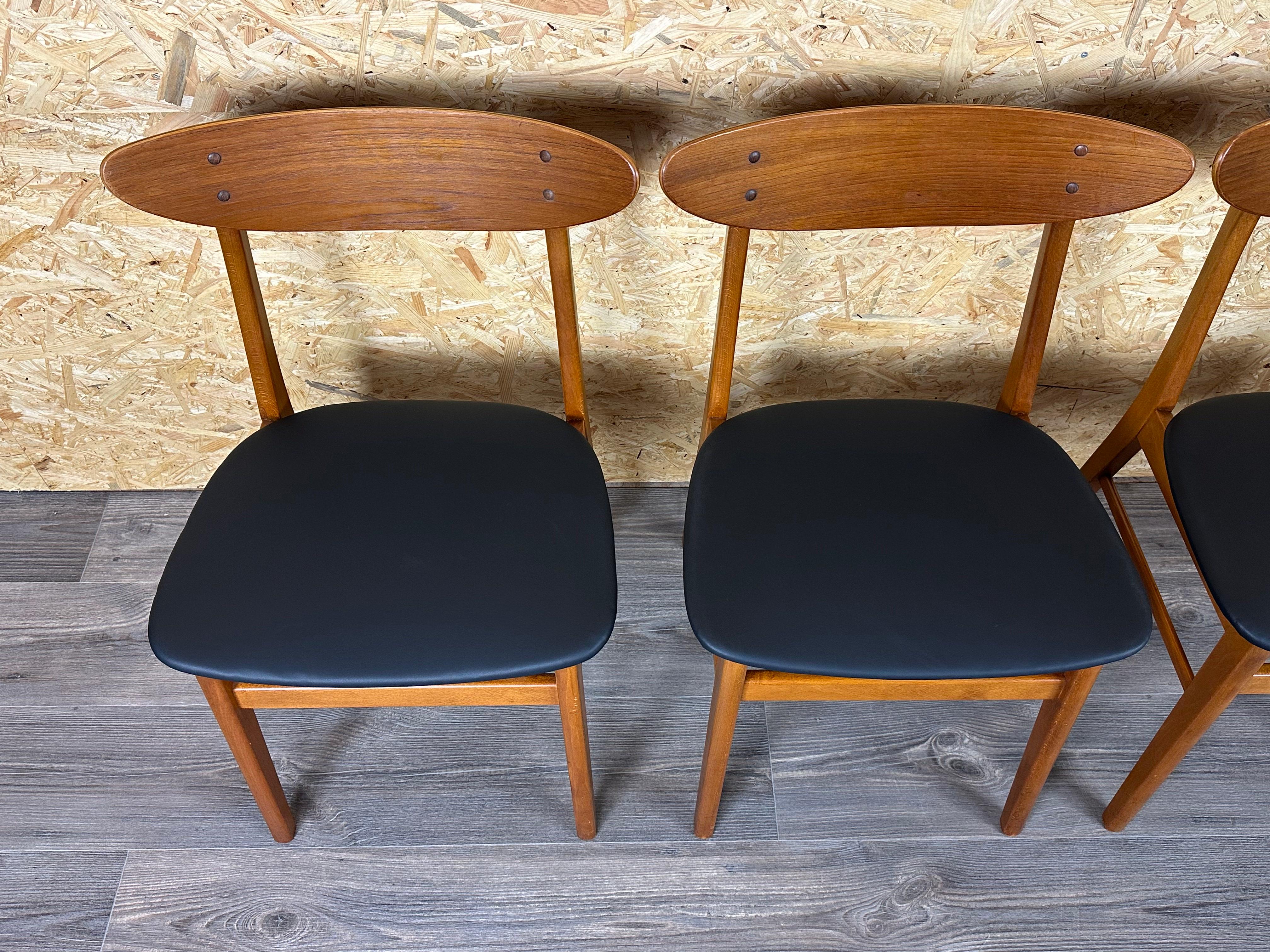 4x 60s 70s Sillas de Comedor de Teca Diseño Moderno Danés mediados del siglo XX en venta