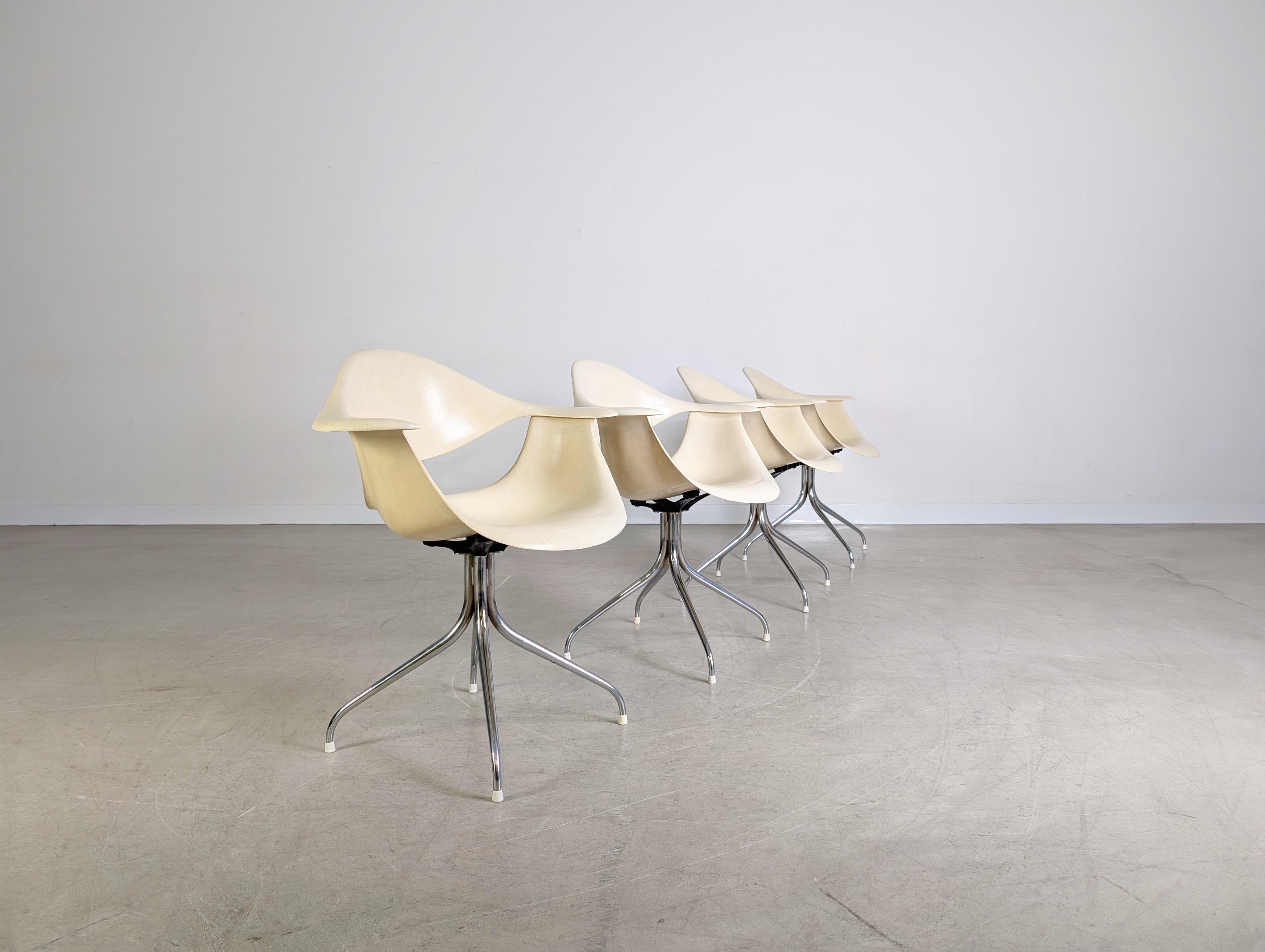 4x DAF Swag Leg Arm Stuhl Charles Eames George Nelson Herman Miller Alemán en venta