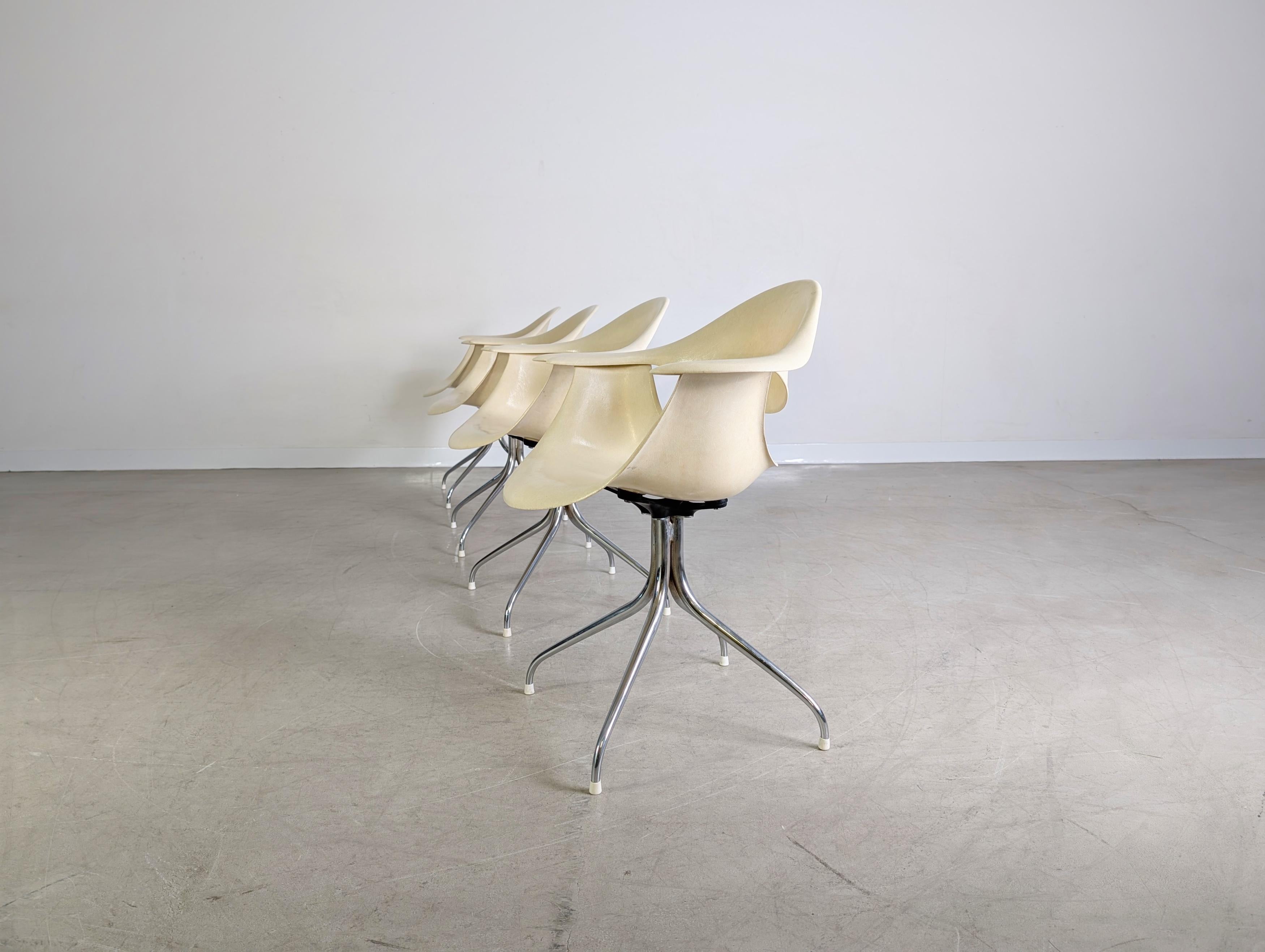 4x DAF Swag Leg Arm Stuhl Charles Eames George Nelson Herman Miller en Bueno estado para la venta en Berlin, DE