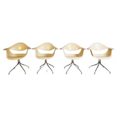 4x DAF Swag Leg Arm Stuhl Charles Eames George Nelson Herman Miller