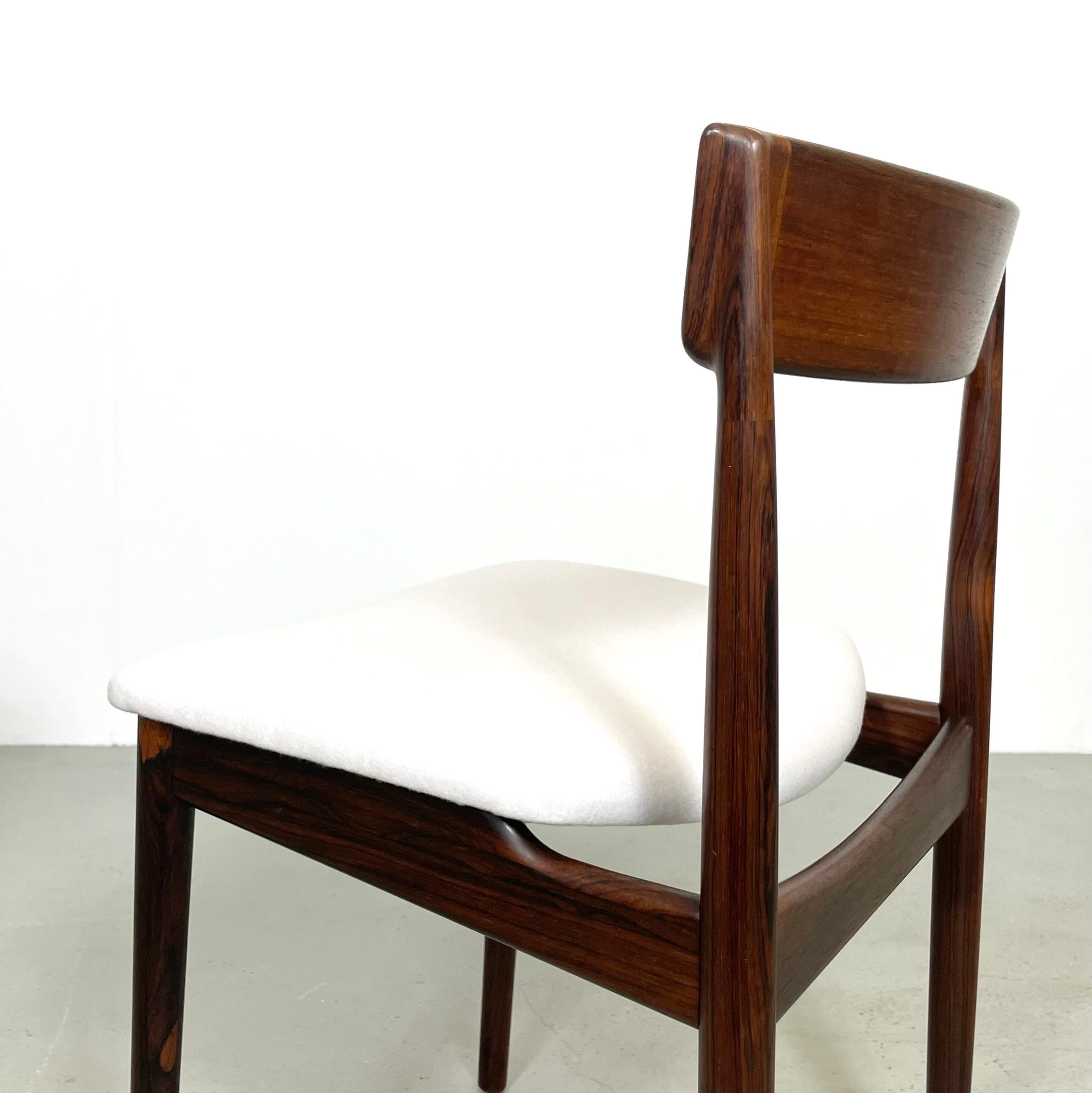4x chaises de salle à manger danoises modèle 39 par Henry Rosengren 1960  en vente 9