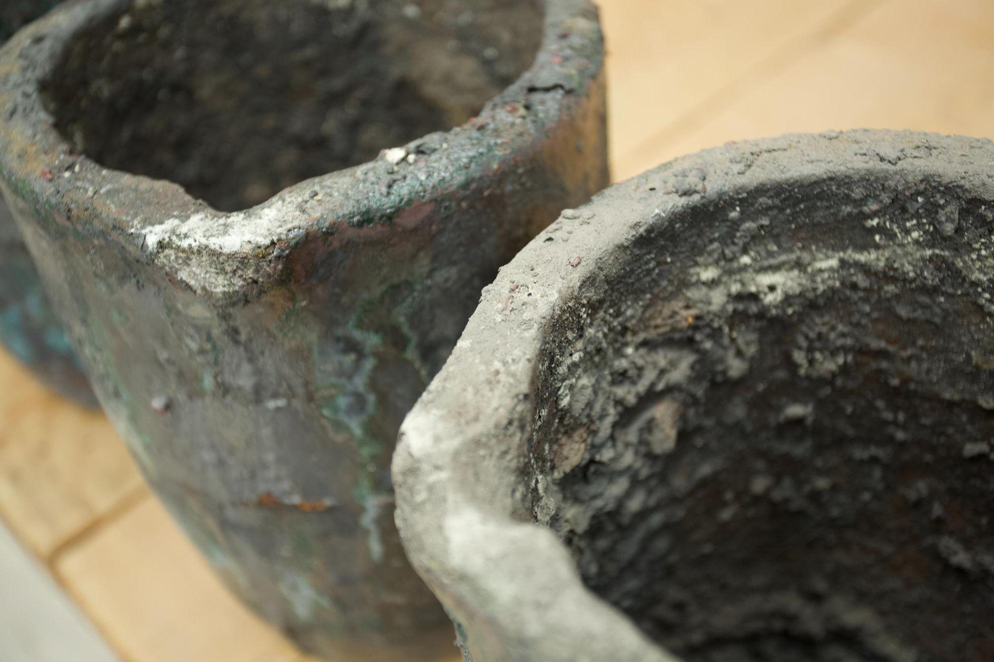 Stone 4x Foundry Smelting Pots For Sale