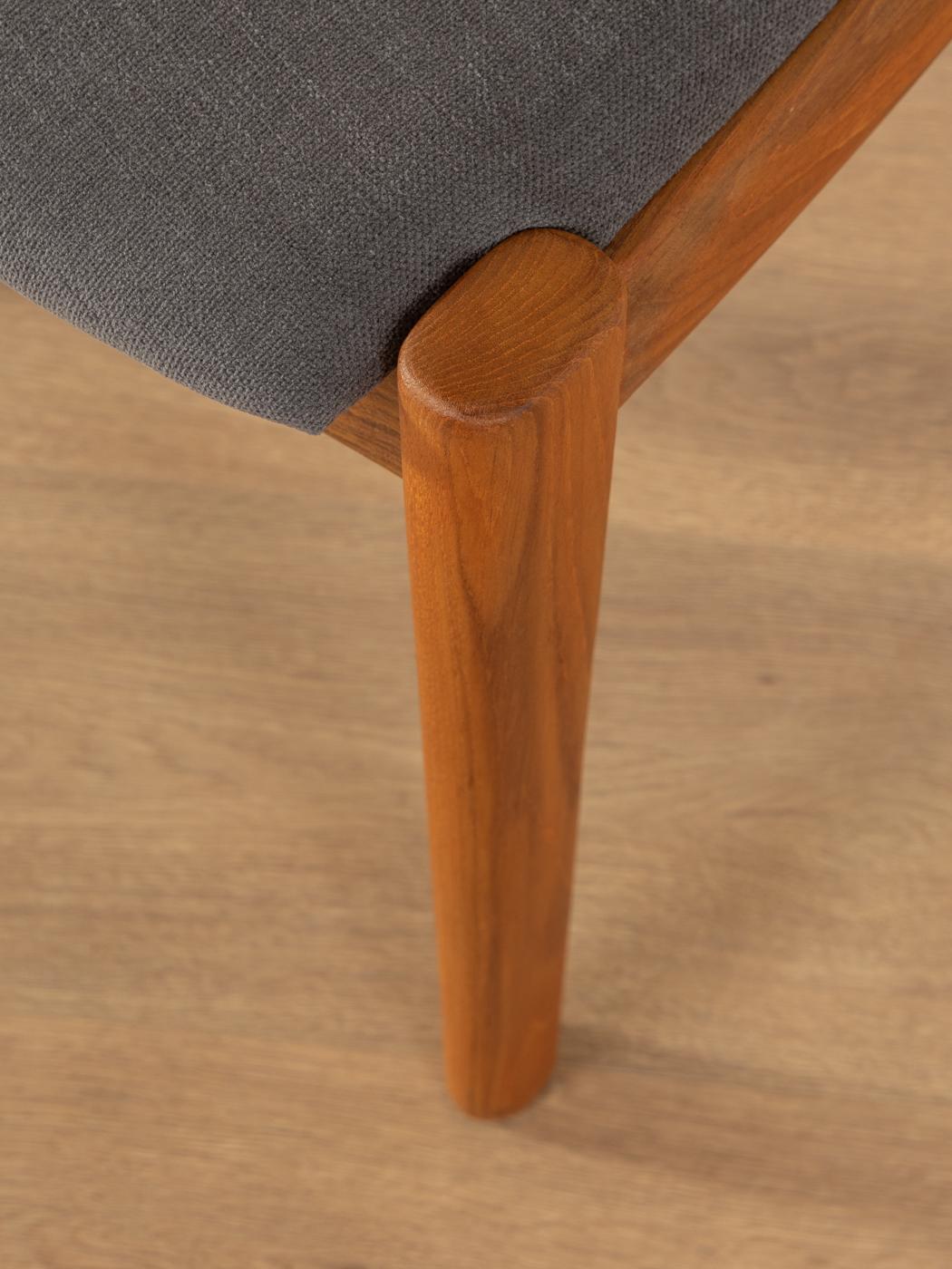Upholstery 4x Niels Koefoed Dining Chairs for Koefoed's Hornslet For Sale