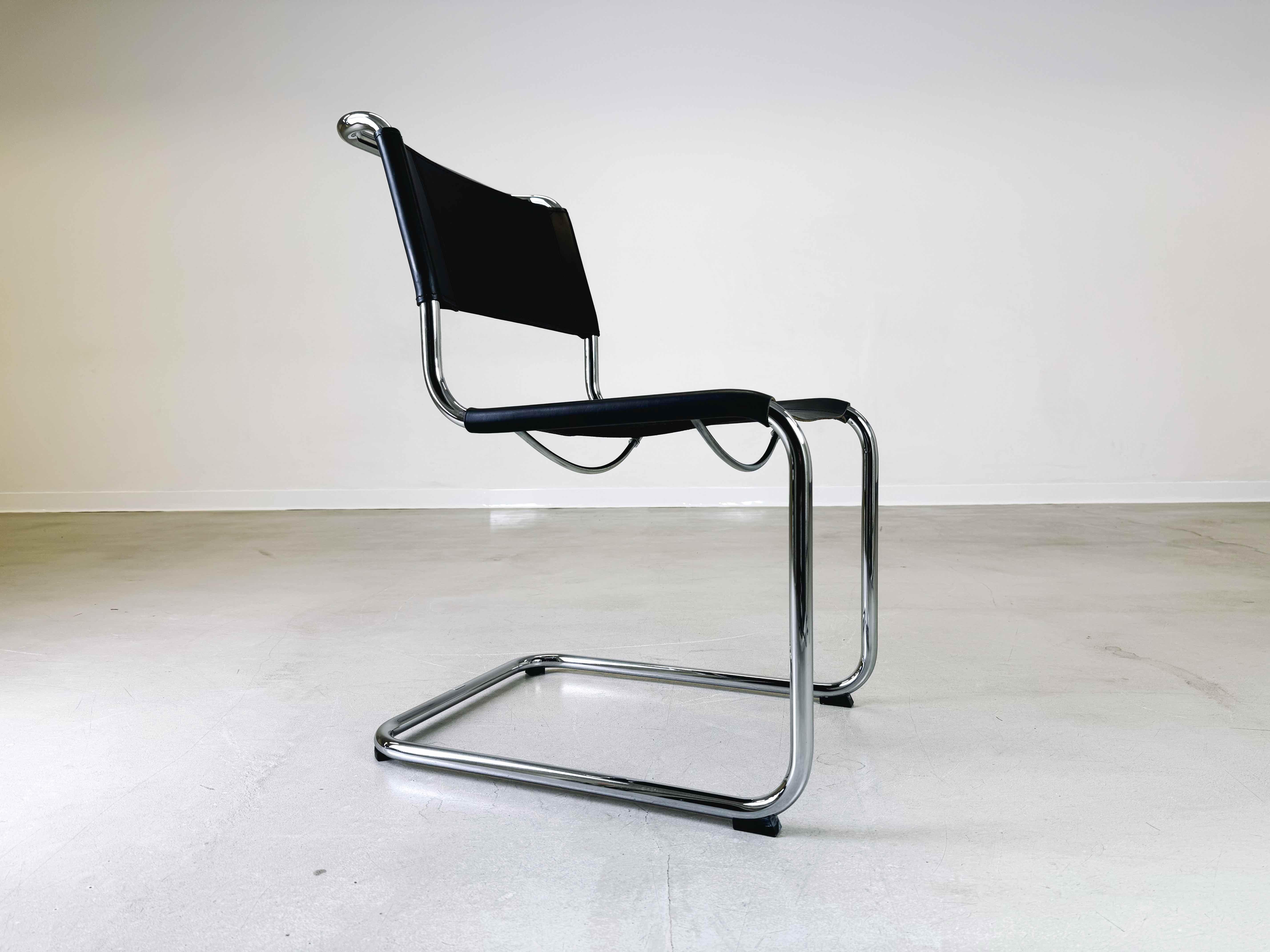 German 4x Original Thonet chair S33/ S34 cantilever Mart Stam leather black