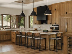 4x Shaker-Hocker für den Thekenstuhl von Ambrozia, Nussbaum, Vinyl und Rindsleder