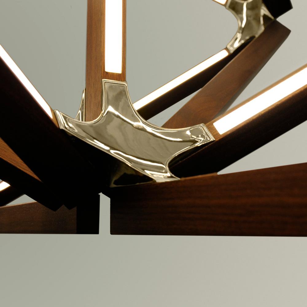 Moderno Lampadario a traliccio 4X Noce Ottone Spazzolato in vendita