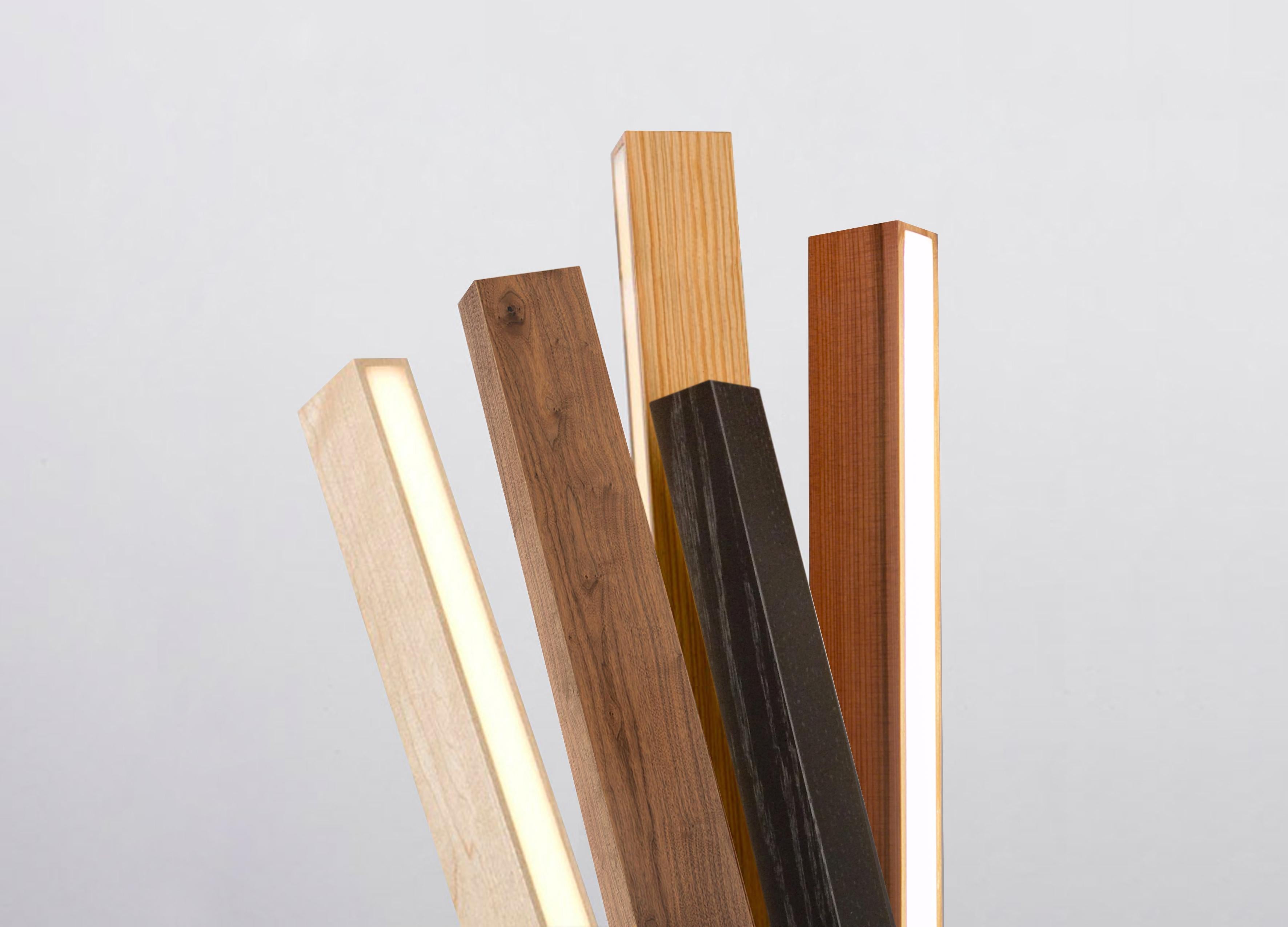 Lampadario a traliccio 4X Noce Ottone Spazzolato in vendita 1