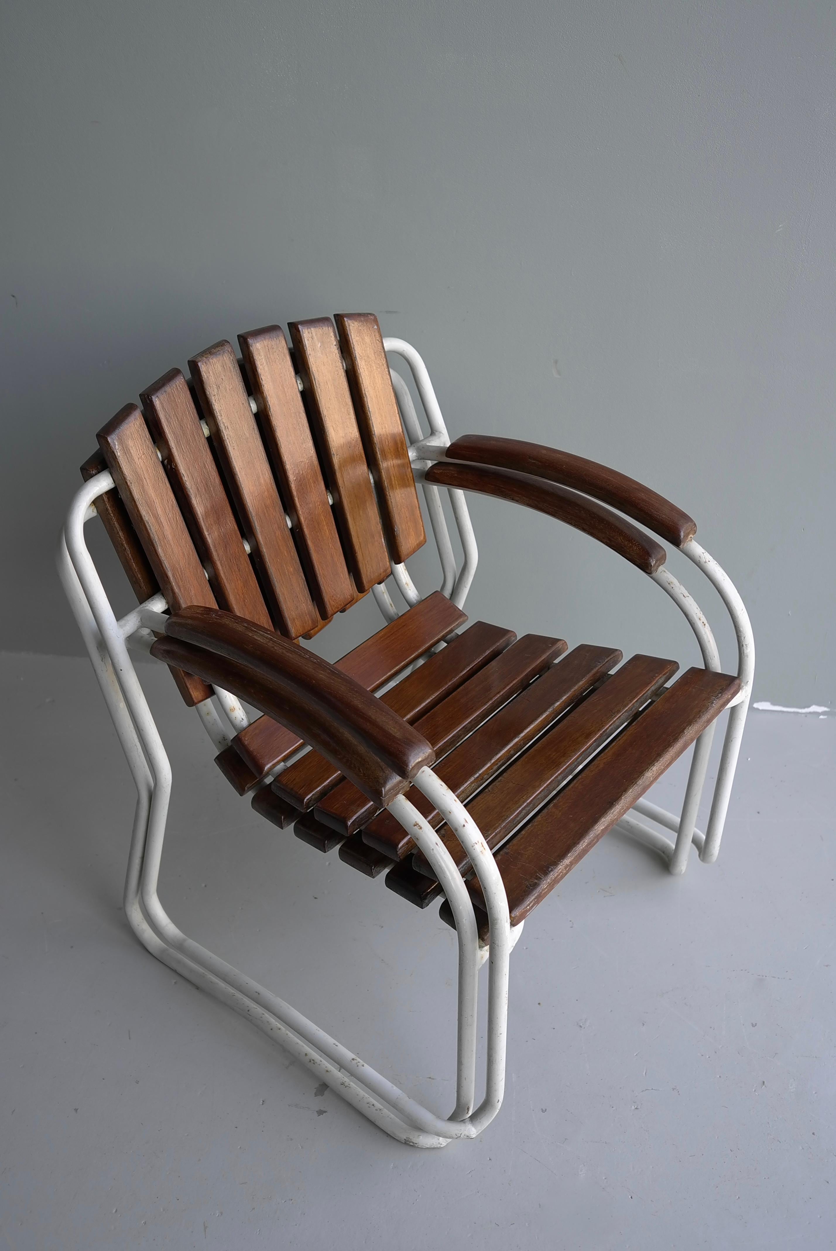 4x Tubular Frame and Slatwood Stackable Garden Chairs, 1930's For Sale 3
