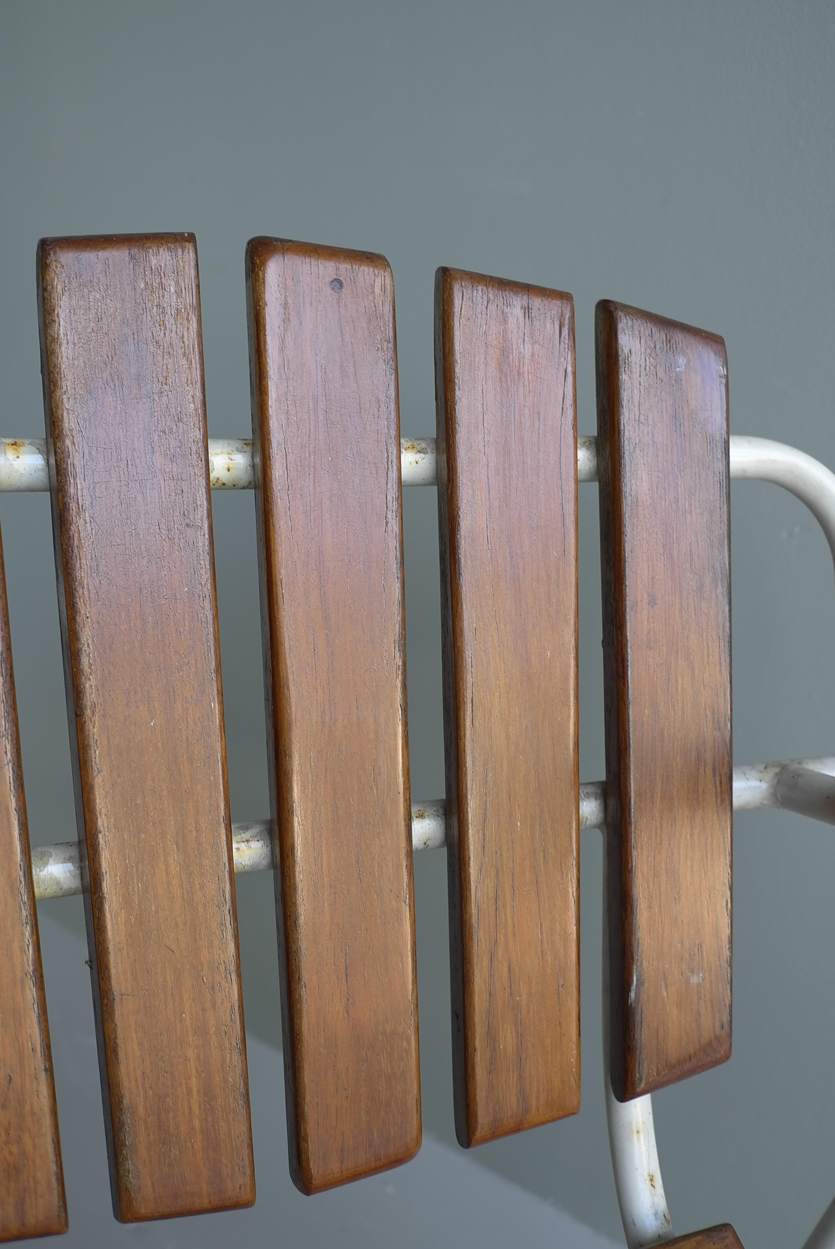 Mid-20th Century 4x Tubular Frame and Slatwood Stackable Garden Chairs, 1930's For Sale
