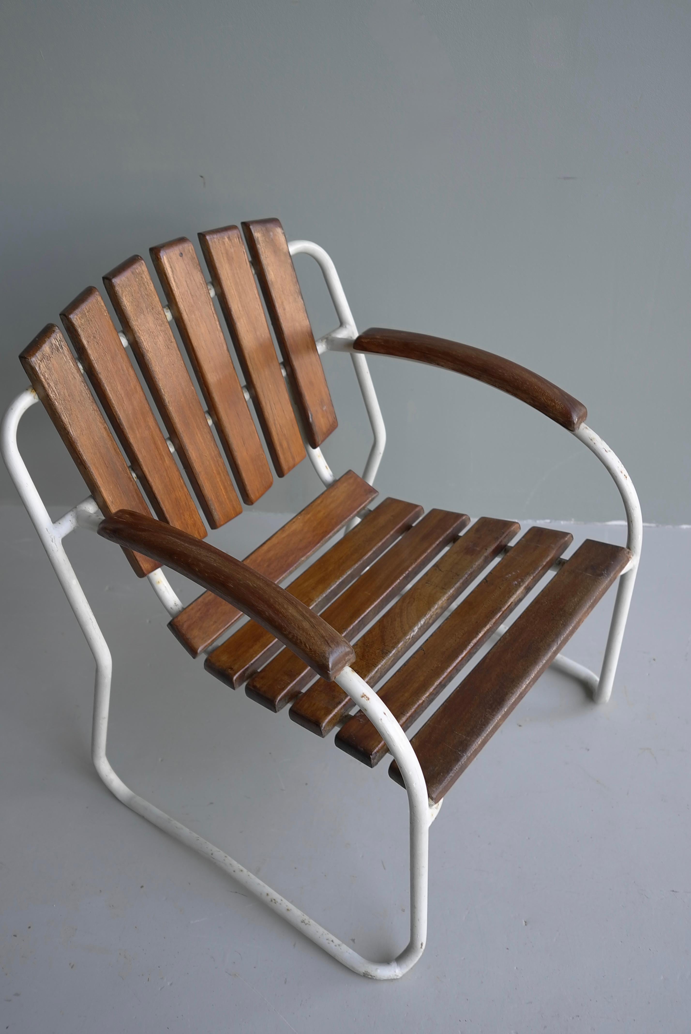 4x Tubular Frame and Slatwood Stackable Garden Chairs, 1930's For Sale 1