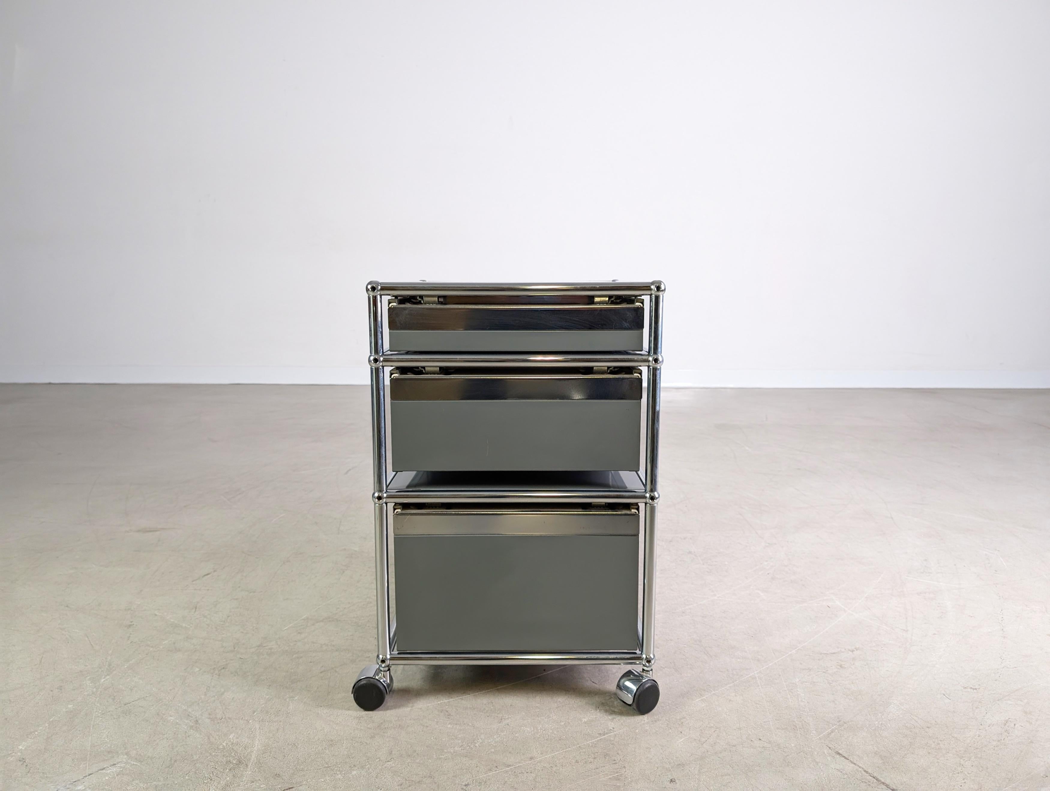 4x USM Haller Rollcontainer B�üroschrank Rollen grau offen im Angebot 1