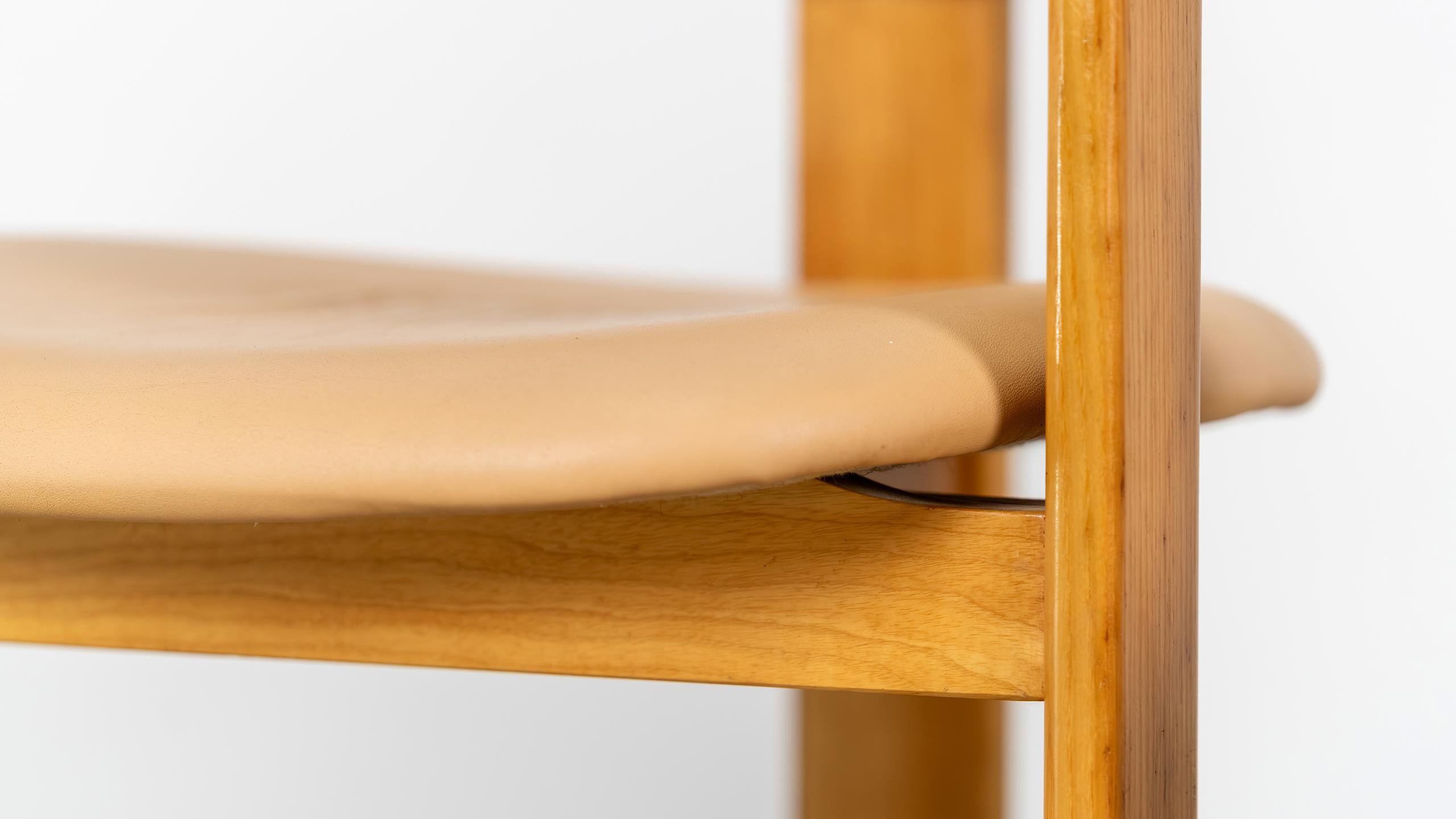 4x Chaises de salle à manger vintage en pin massif - 1970 Italie à la Scarpa Savini Pozzi en vente 2