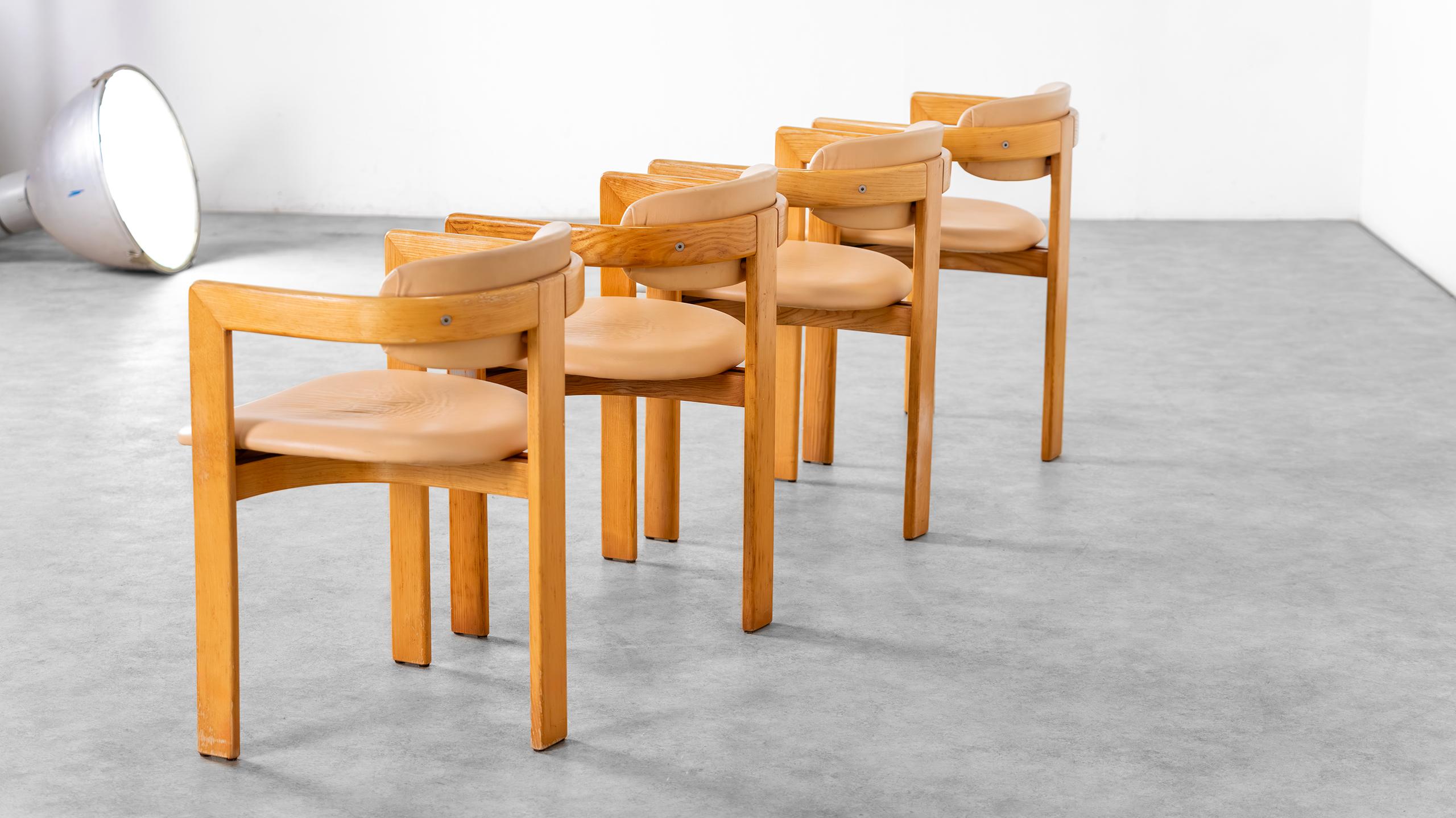 Fin du 20e siècle 4x Chaises de salle à manger vintage en pin massif - 1970 Italie à la Scarpa Savini Pozzi en vente