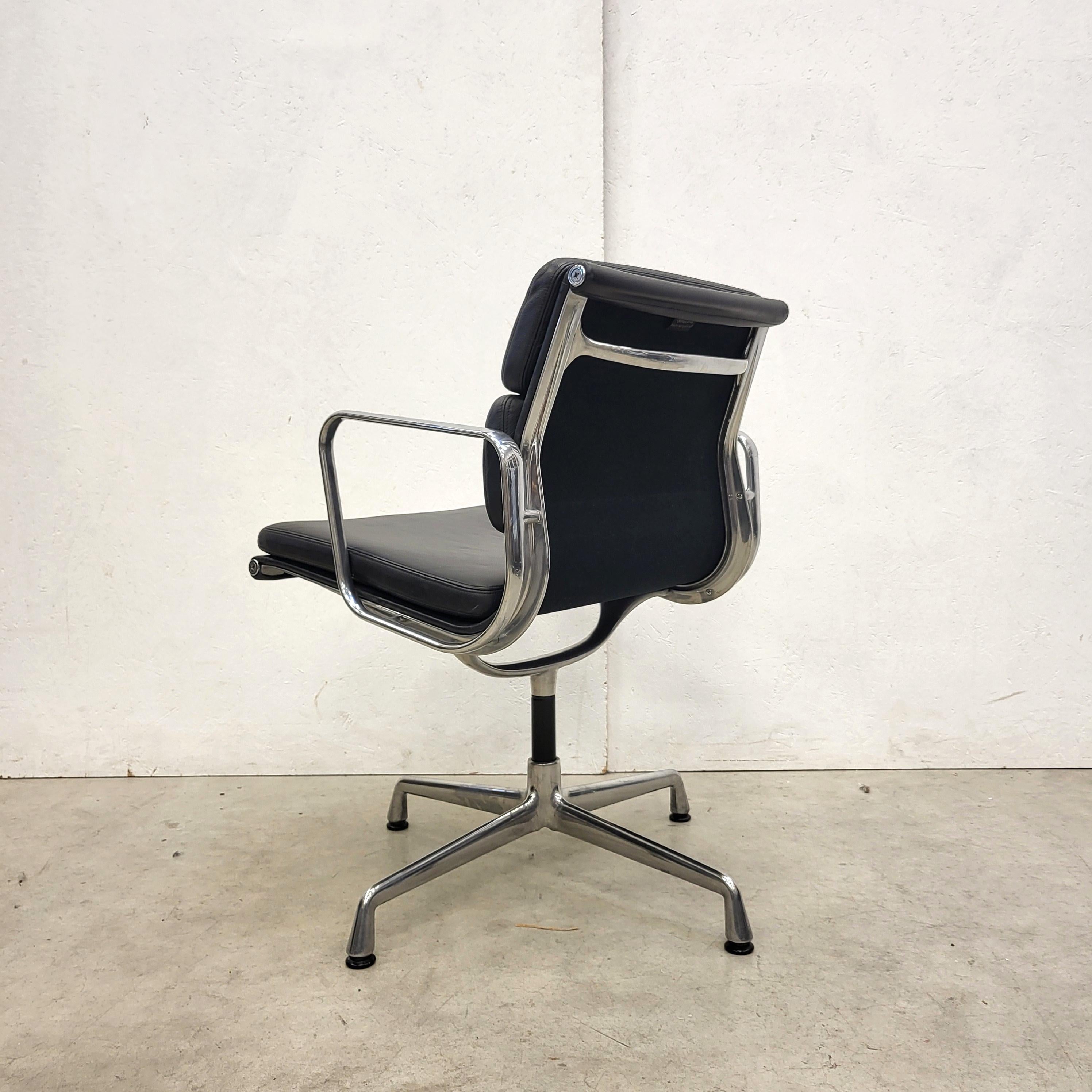 Contemporary 4x Vitra EA208 Soft Pad Office Chair by Charles Eames, 2006 Model