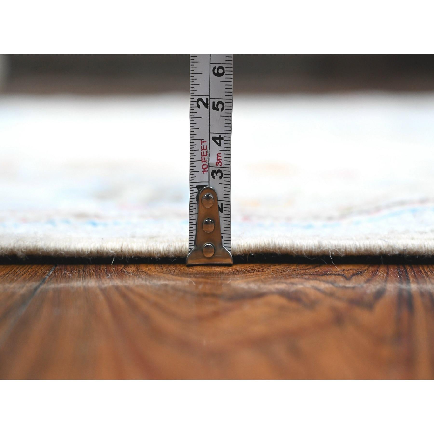 Contemporary 4'x10'8