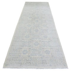 4'x11'8" Marfil, Blanco Lavado Peshawar Alfombra Ancha de Lana Ecológica Anudada a Mano