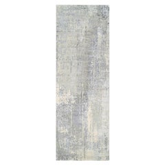 Tapis de course en laine et soie grise 4'x12' noué à la main abstrait avec design mosaïque