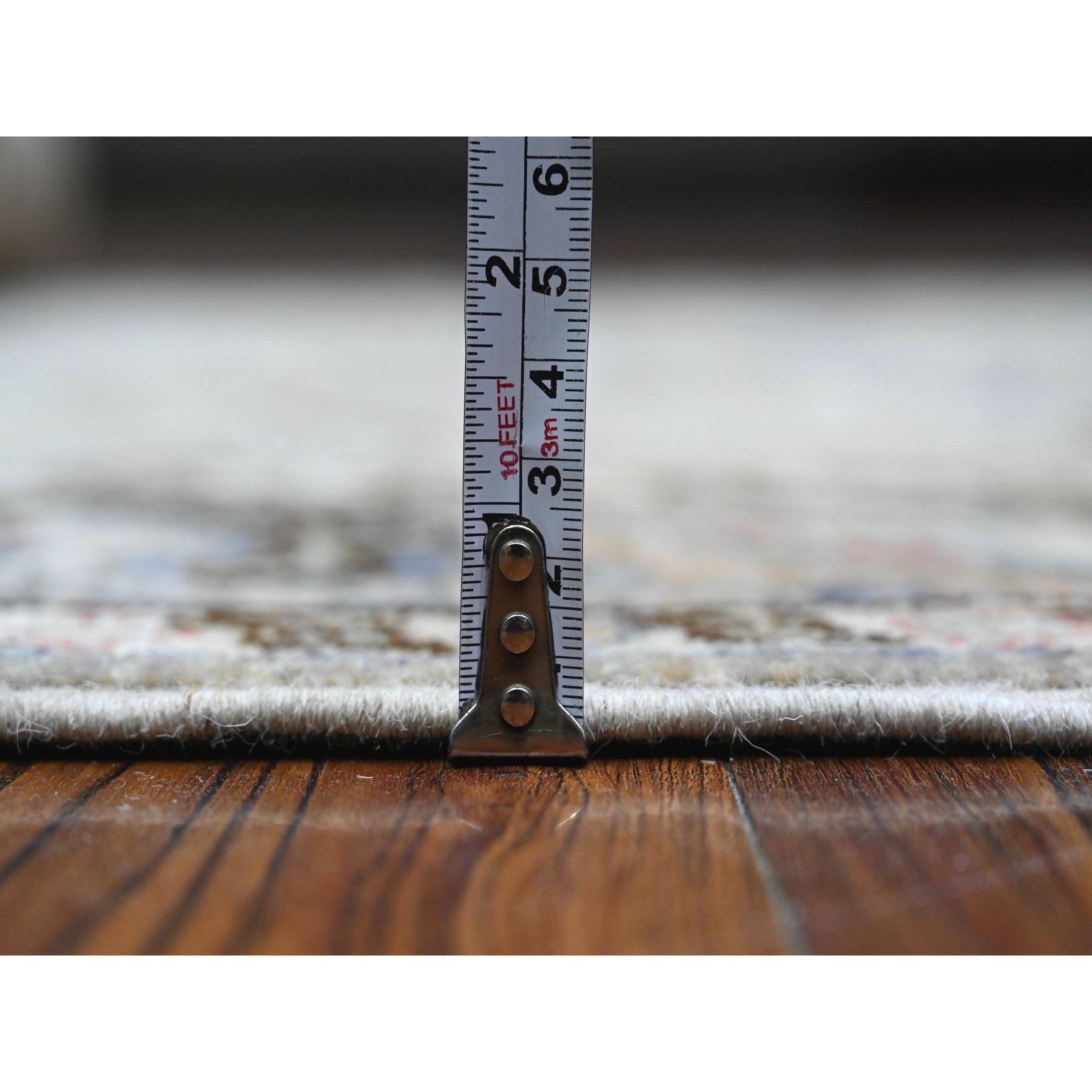 Annodato a mano Tappeto orientale 4'x12' grigio pastello fine Collection'S Wide Runner in vendita