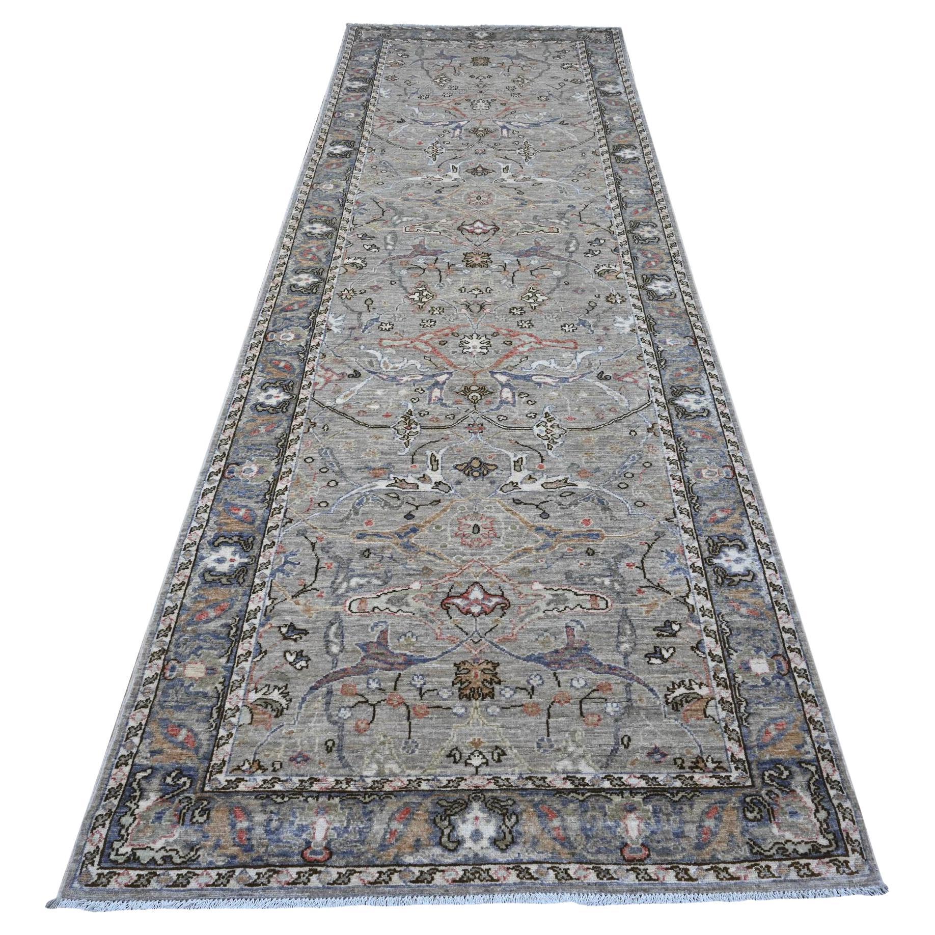 Tapis de la collection Aryana fine gris pastel de 4'x12' pouces