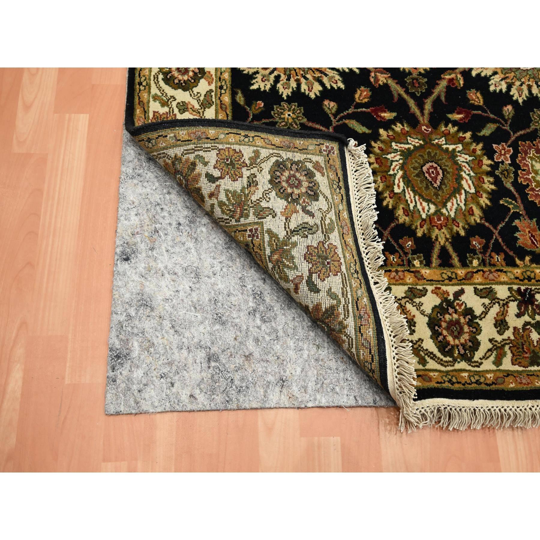 Medievale Tappeto Runner XL nero Rajasthan Leaf Design annodato a mano in lana e seta 4'x15'9
