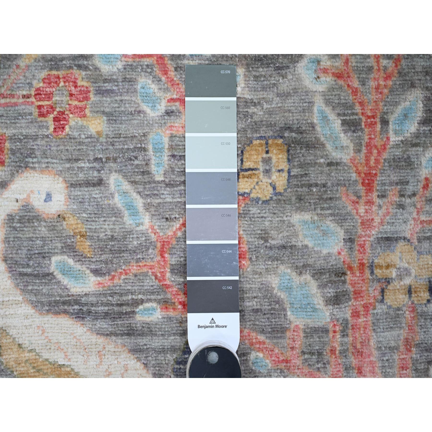 Oushak Tappeto Runner Peshawar Birds of Paradise Design 4'x16' grigio in pura lana annodata a mano in vendita