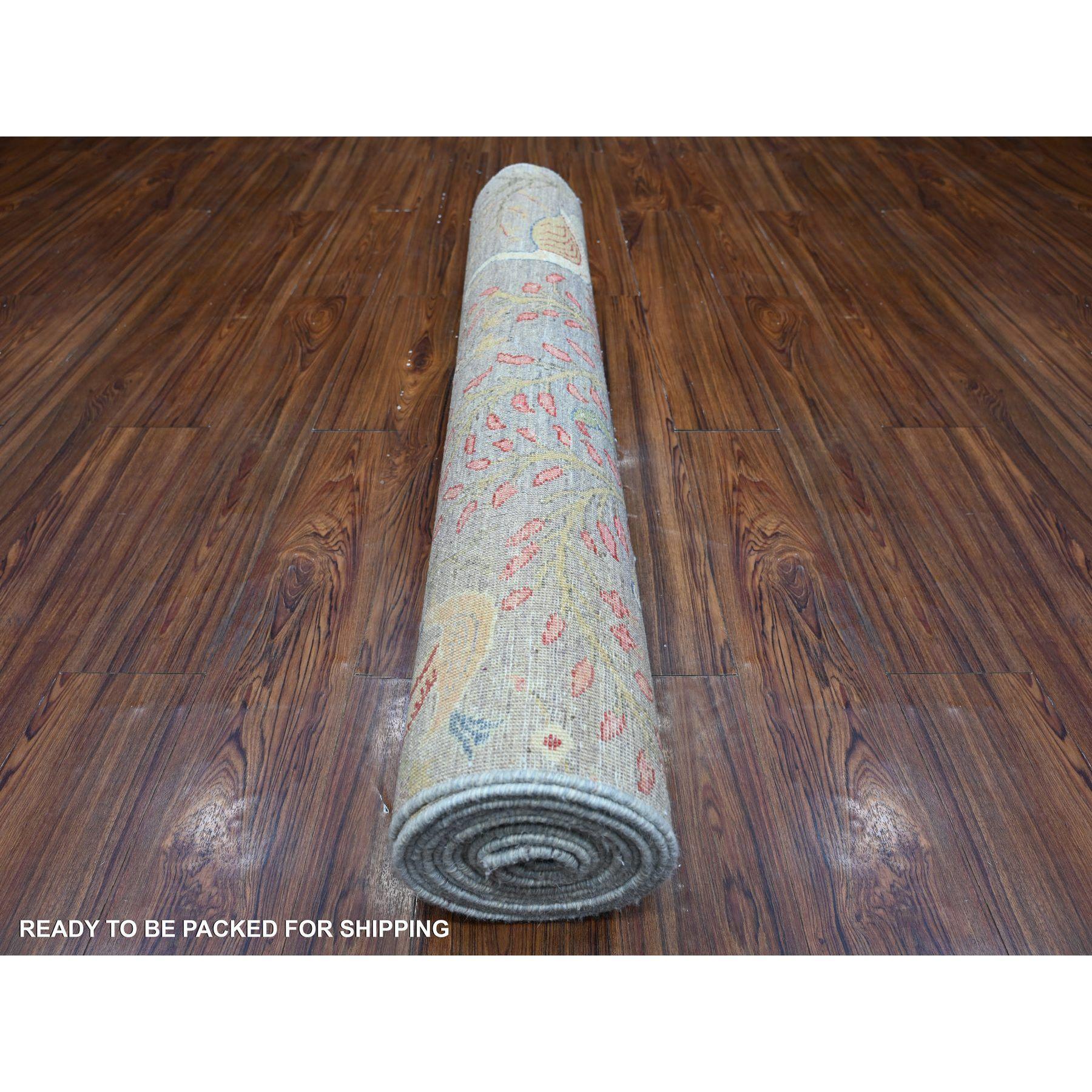 Afghano Tappeto Runner Peshawar Birds of Paradise Design 4'x16' grigio in pura lana annodata a mano in vendita