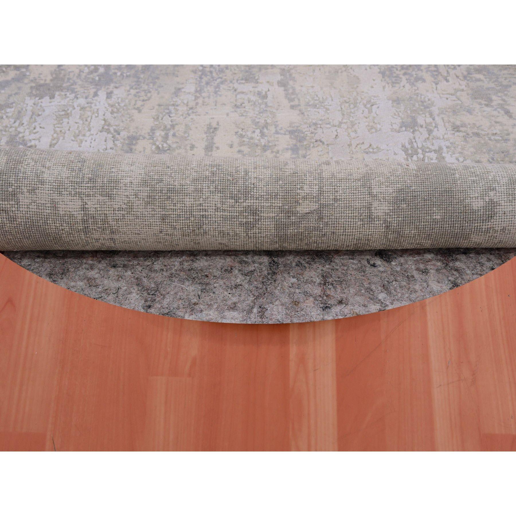 4'x4' Gray Modern Wool and Silk Hand Knotted Abstract Design Round Rug Moderno en venta