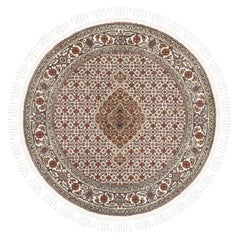 4
x4
 Hand Knotted Ivory Wool Fish Medallion Design Tabriz Mahi Rug