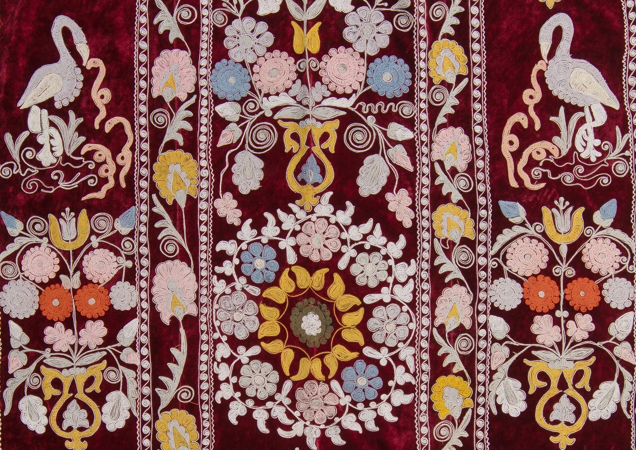 4x7 Ft Vintage C. Asian Suzani Textile, Embroidered Wall Hanging or Bed Cover In Good Condition In Philadelphia, PA