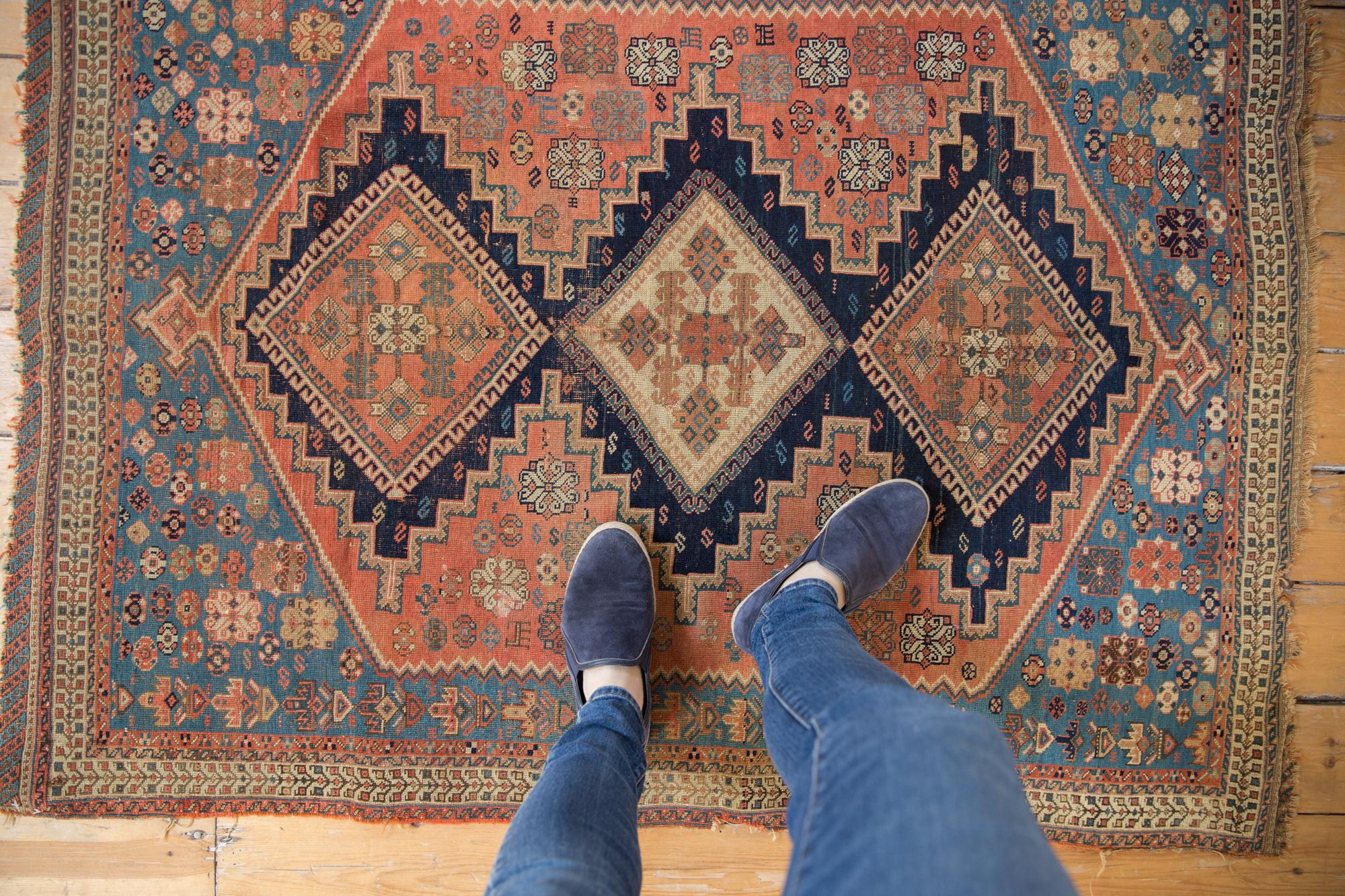 :: Super fine Persian Afshar in excellent color with calming shades of blue, rather hard to find. Although the knot density is rather tight, the wool itself is extremely soft and lively, rendering the rug with a blanket-like field and super soft
