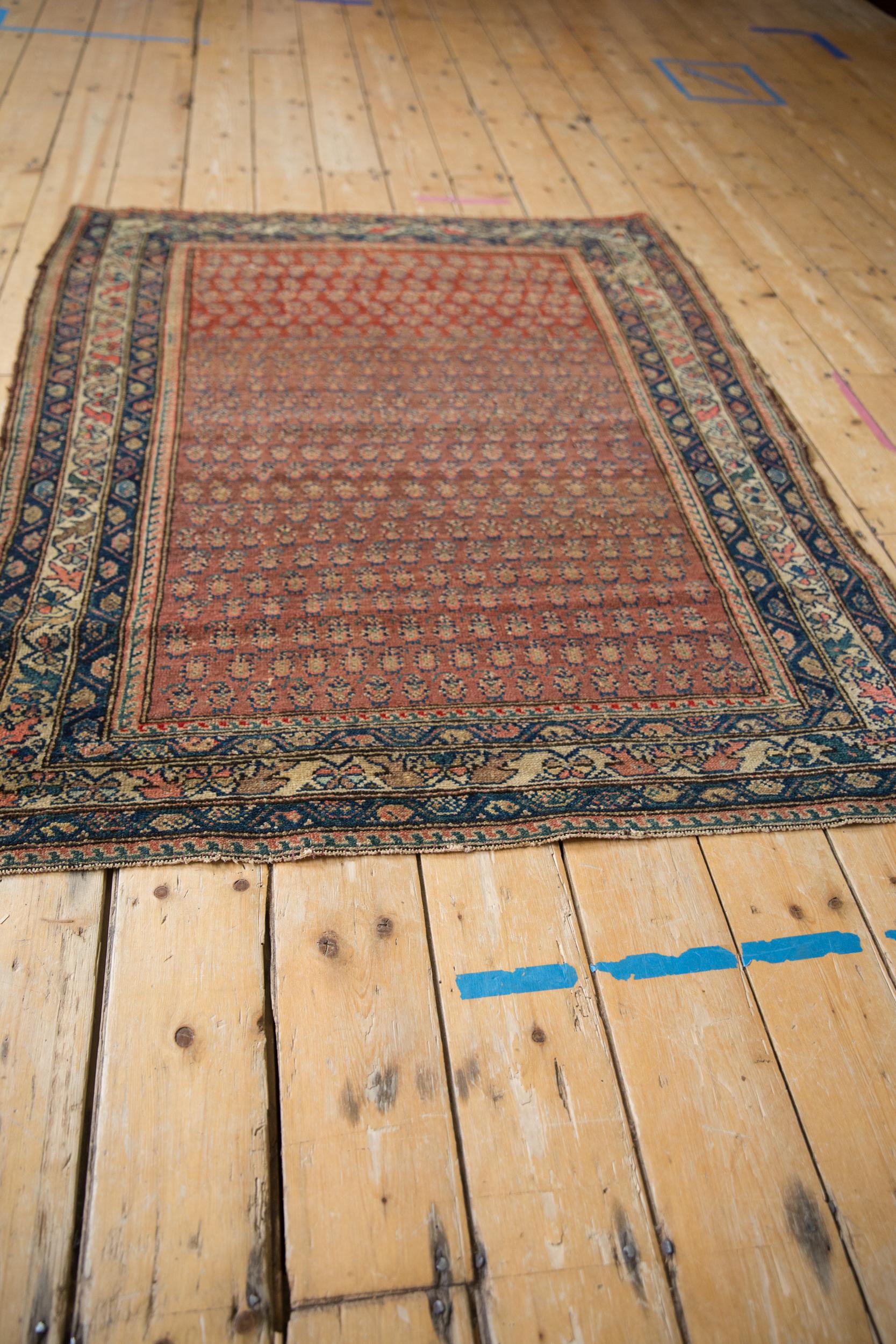 Vintage Hamadan Square Rug In Good Condition For Sale In Katonah, NY