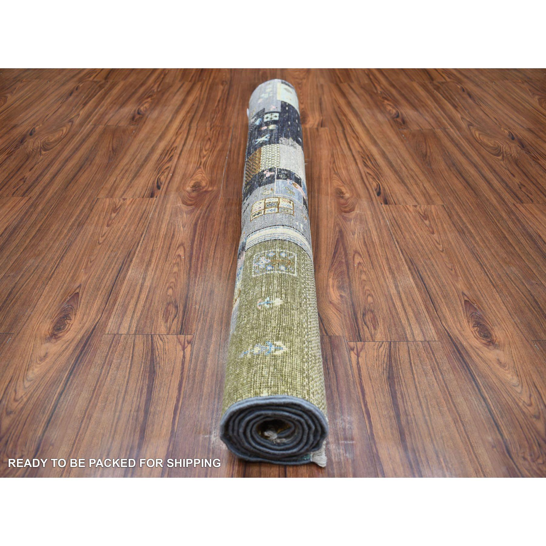 Hand-Knotted 4'x5'10
