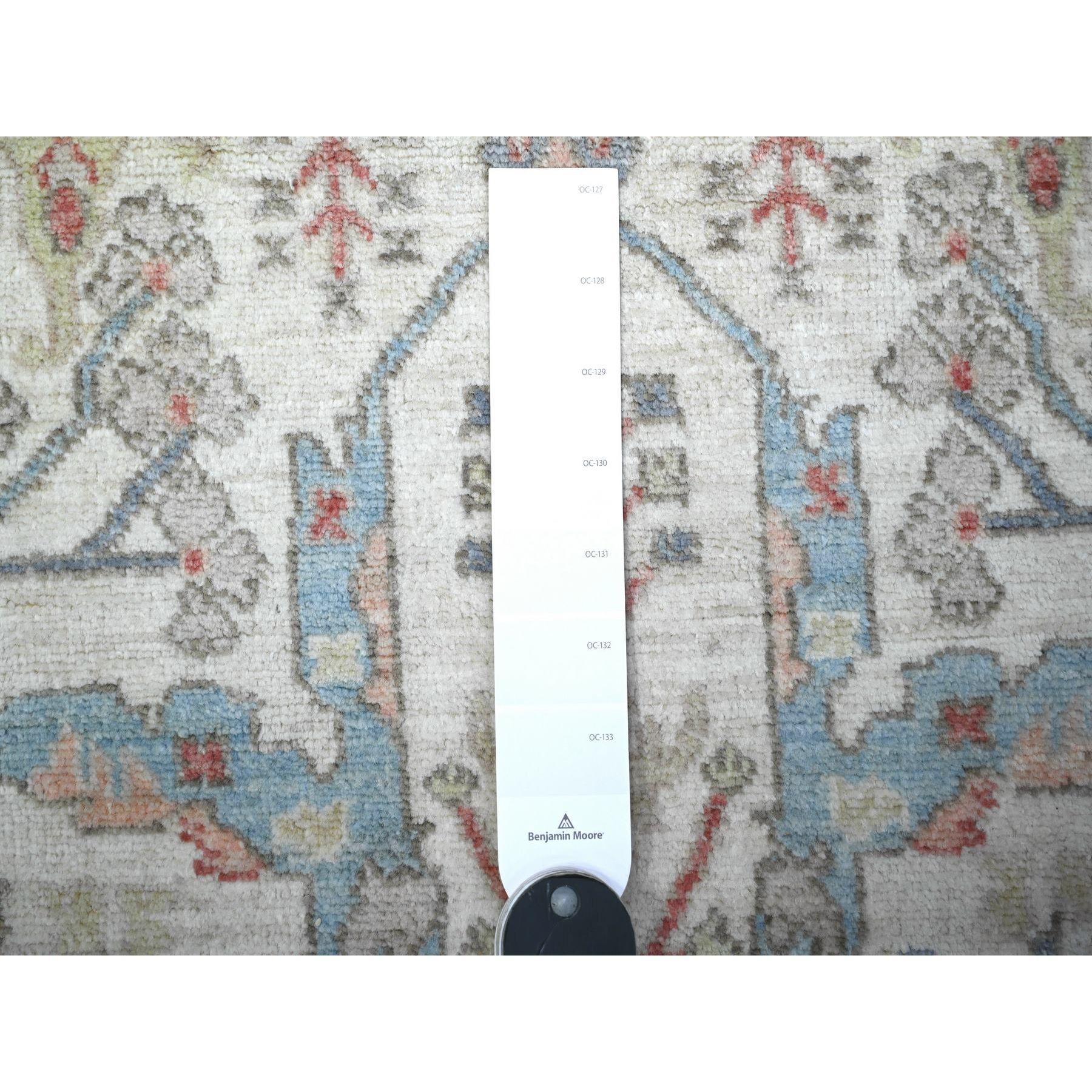 Oushak 4'x5'10 Tapis en laine fine grise Aryana Bidjar Garus Design Knots Rugs en vente