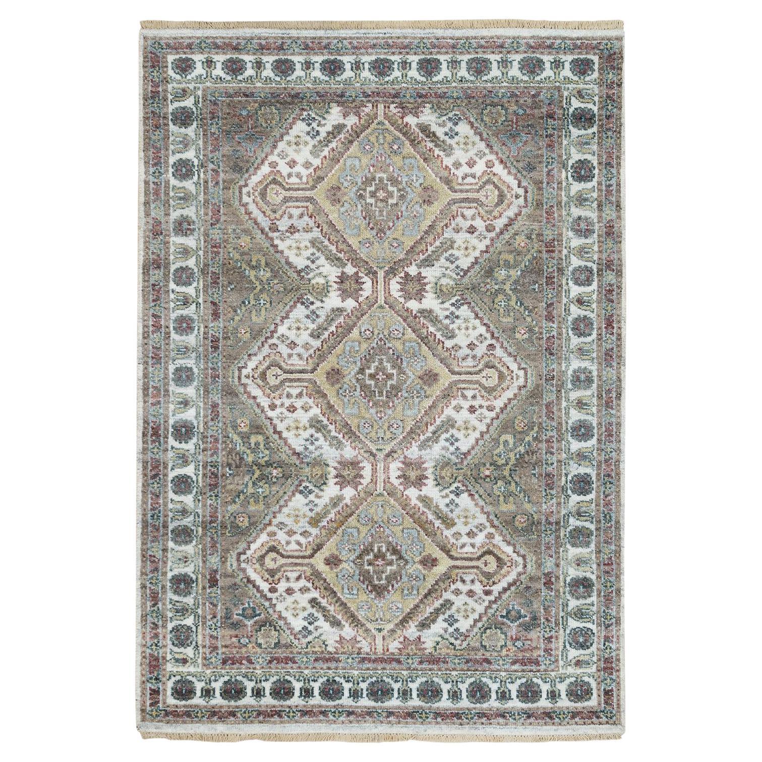 4'x5'10" Ivory Shiraz Rosettes Border Pure Wool Hand Knotted Oriental Rug