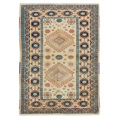 4x5.8 Ft Contemporary Handmade Turkish Accent Rug with Two Geometric Medallions (tapis d'accent turc contemporain fait à la main avec deux médaillons géométriques)