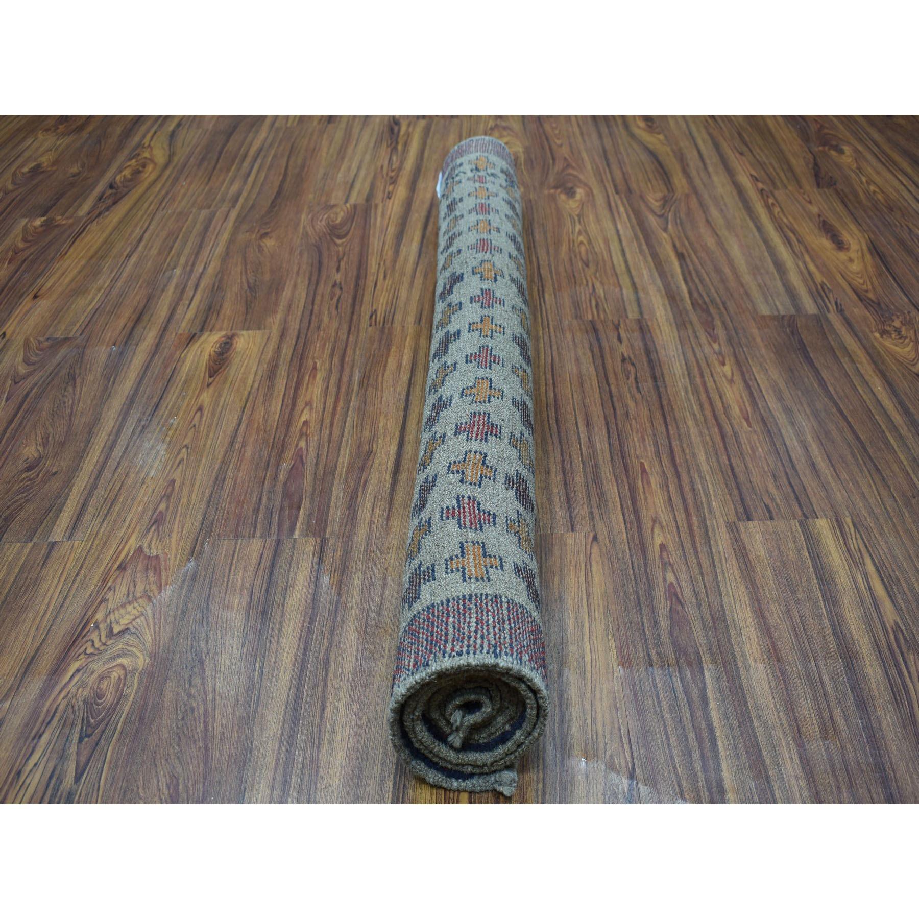 Hand-Knotted 4'x5'8