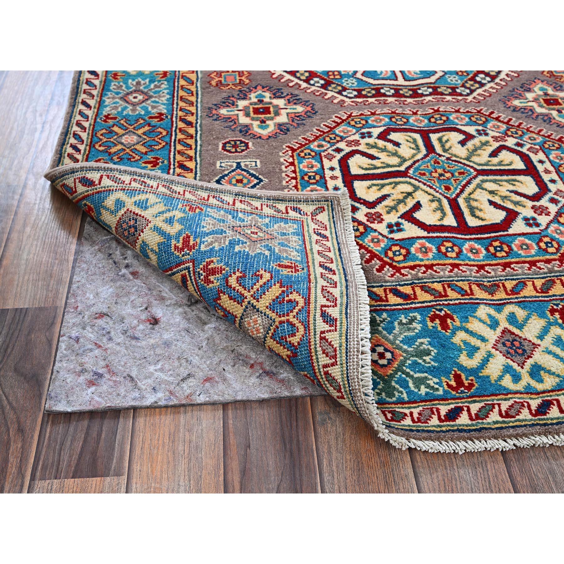 Kazakh 4'x5'9