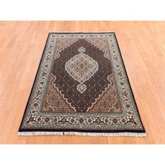 Alfombra de lana anudada a mano «Tabriz Mahi», negra, de 4'x6', 250 KPSI, con diseño de medallón