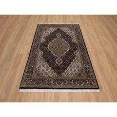 4'x6' Black Tabriz Mahi with Medallion Design Hand Knotted Wool & Silk Rug