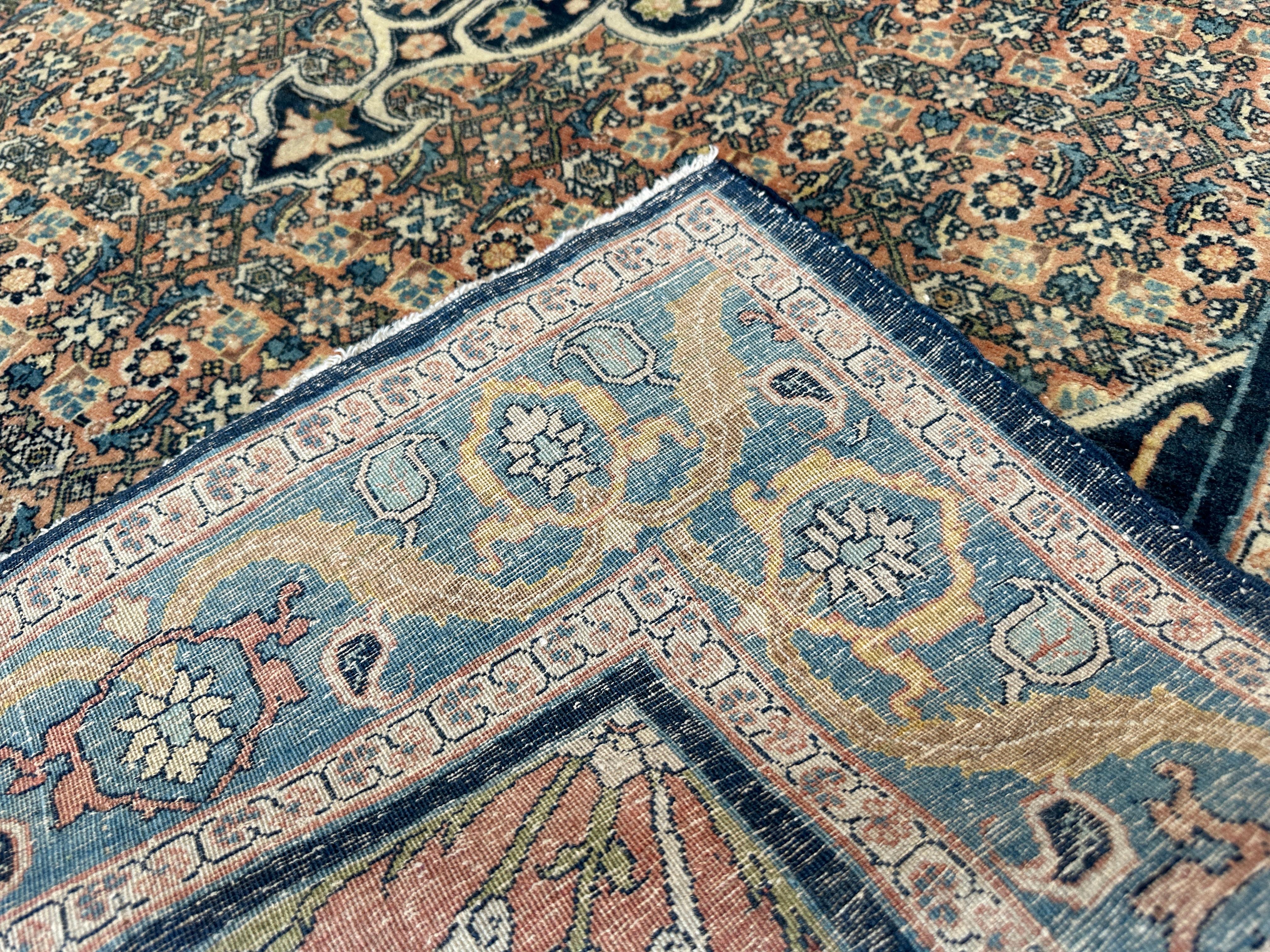 4x6 Blau und Creme Alter Akzentteppich (Wolle) im Angebot