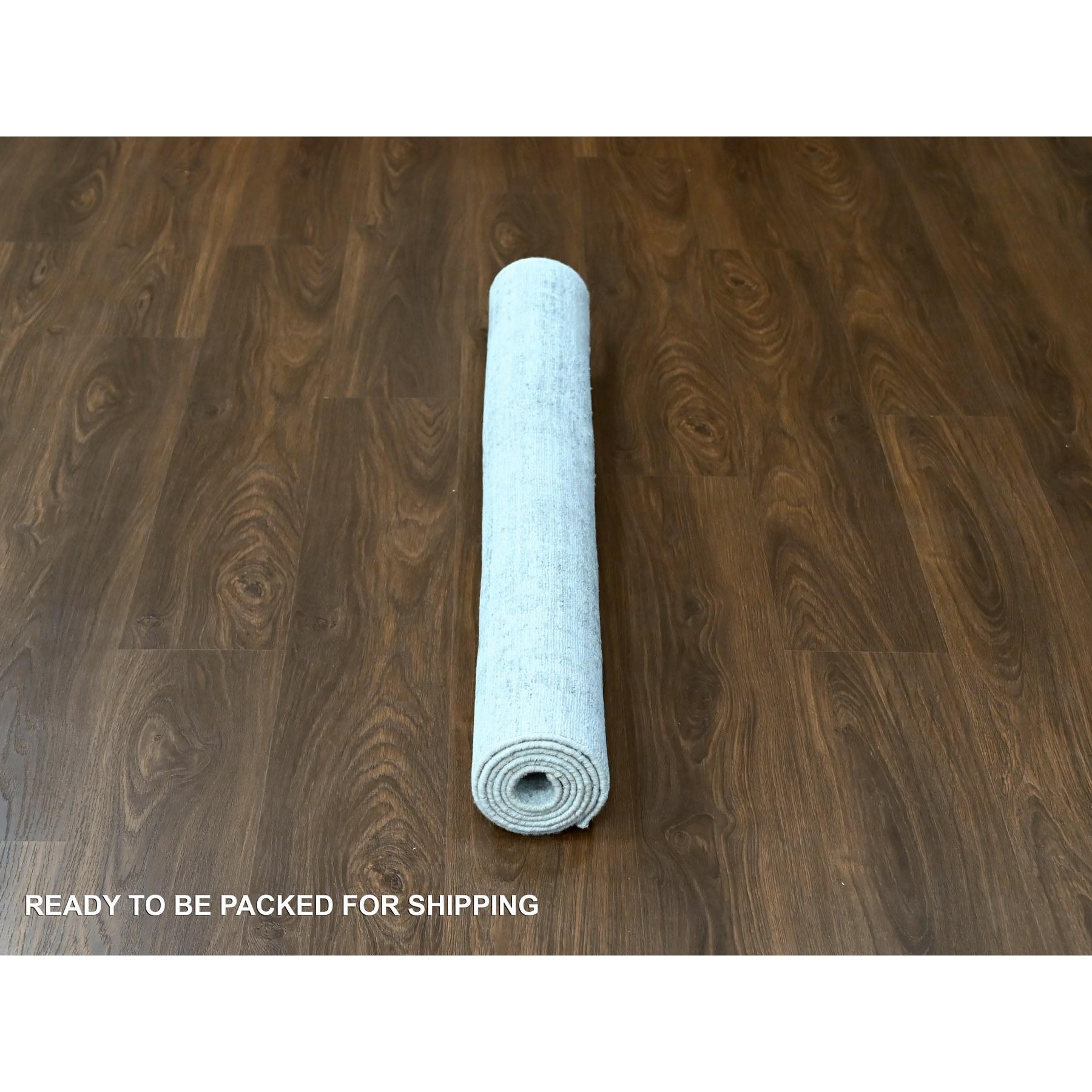 4'x6' Chiffon Weiß mit Grau, Modernes Design, Handgewoben, Wolle und Seide Teppich (21. Jahrhundert und zeitgenössisch) im Angebot