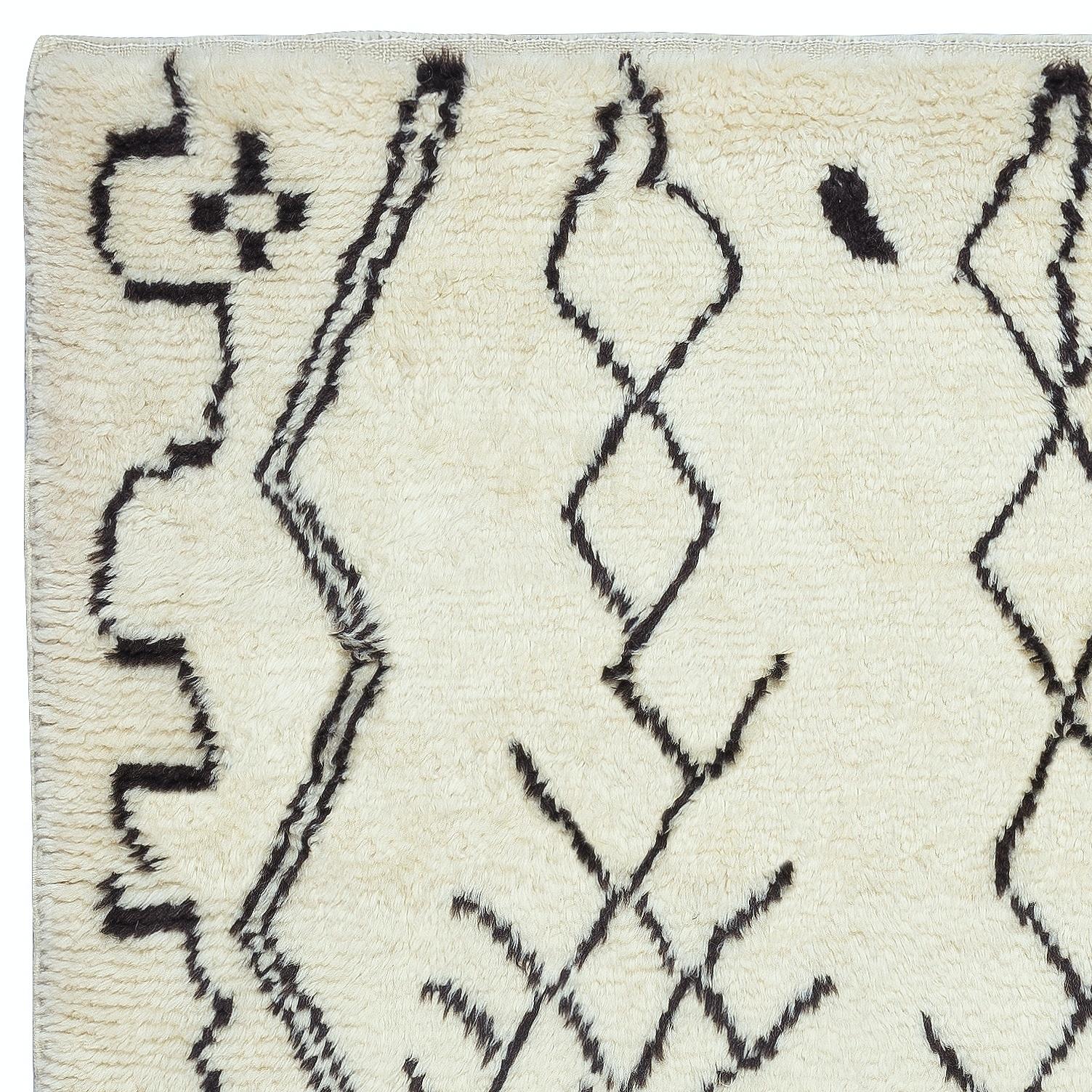 Turc 4x6 Ft Tapis berbère tulu marocain contemporain fait à la main, 100% laine naturelle en vente