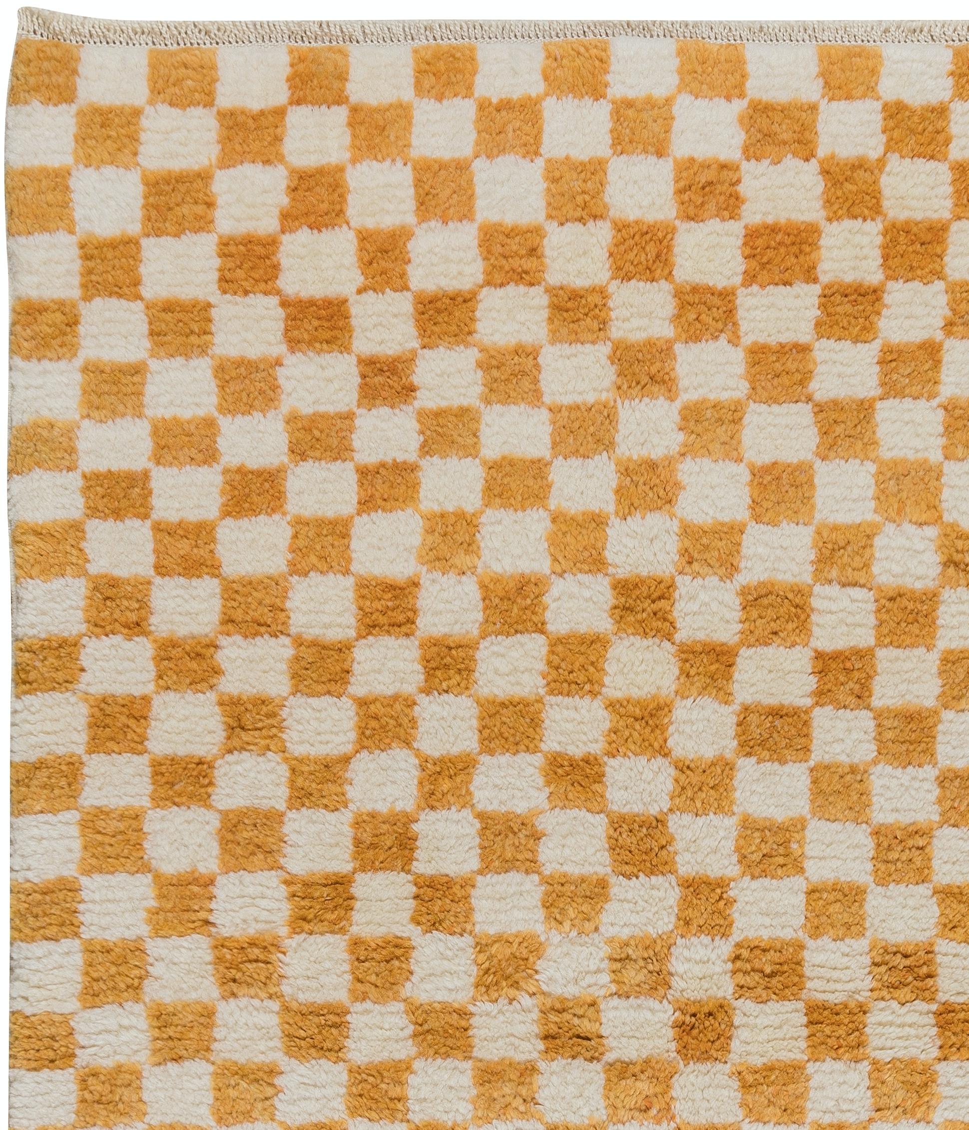 Hand-Knotted 4x6 Ft Custom Handmade Checkered Design 