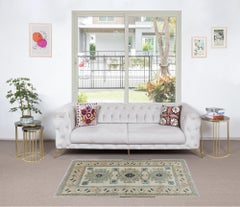 Tappeto vintage in lana geometrica turca annodata a mano 4x6 Ft in beige, Sage e blu