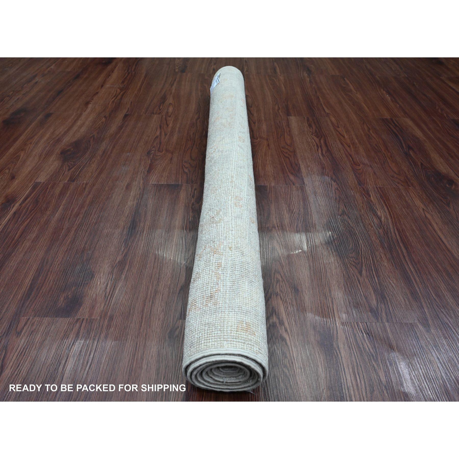 4'x6' Alfombra afgana de angora gris con diseño de hojas de oushak anudada a mano en pura lana Afgano en venta