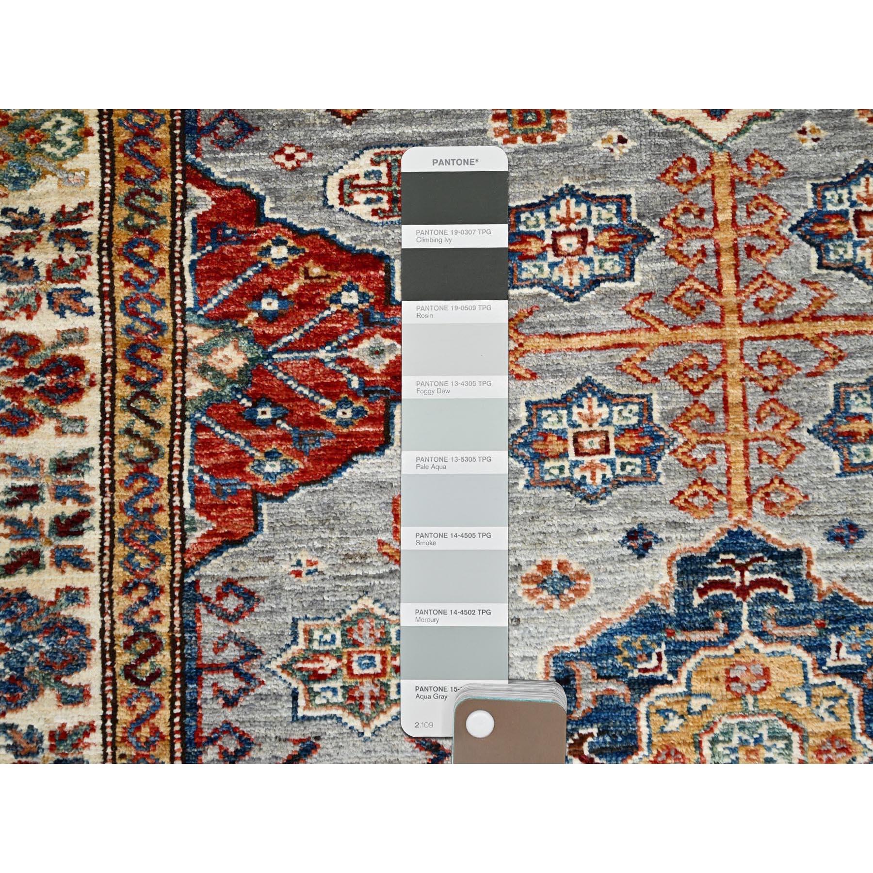 Afghano Tappeto orientale afgano grigio 4'x6' Super Kazak in pura lana annodato a mano in vendita