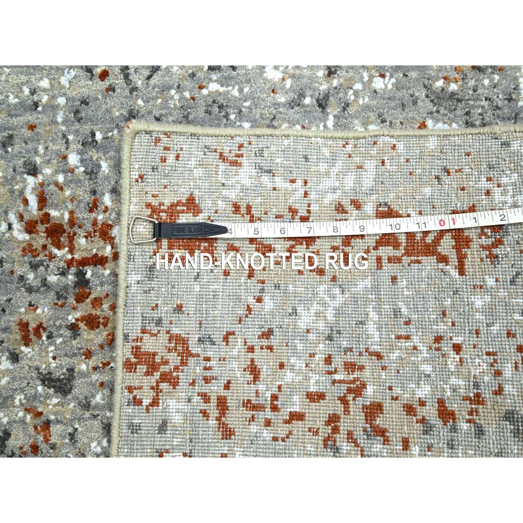 Contemporary 4'x6' Gray Persian Knot Abstract with Galaxy Design Hand Knotted Wool Rug For Sale