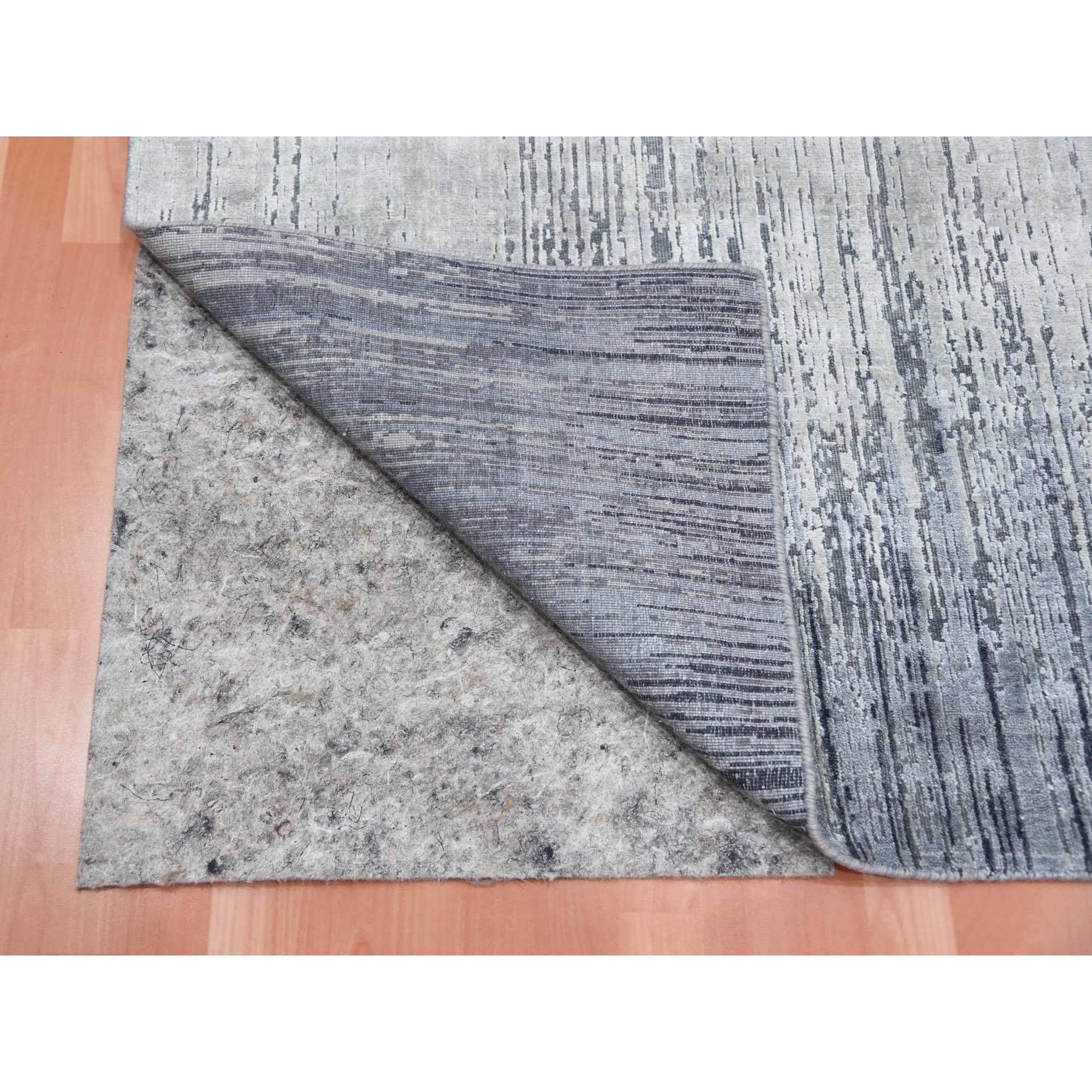 4'x6' Handgeknüpftes Vertikales Ombre Design Reine Seide mit strukturierter Wolle Teppich (Moderne) im Angebot