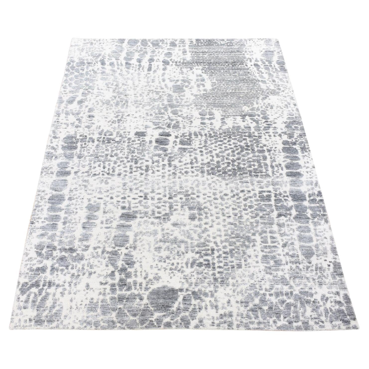 4'x6' Ivory, Modern Design, Hand Knotted Plant Based Silk with Wool Rug